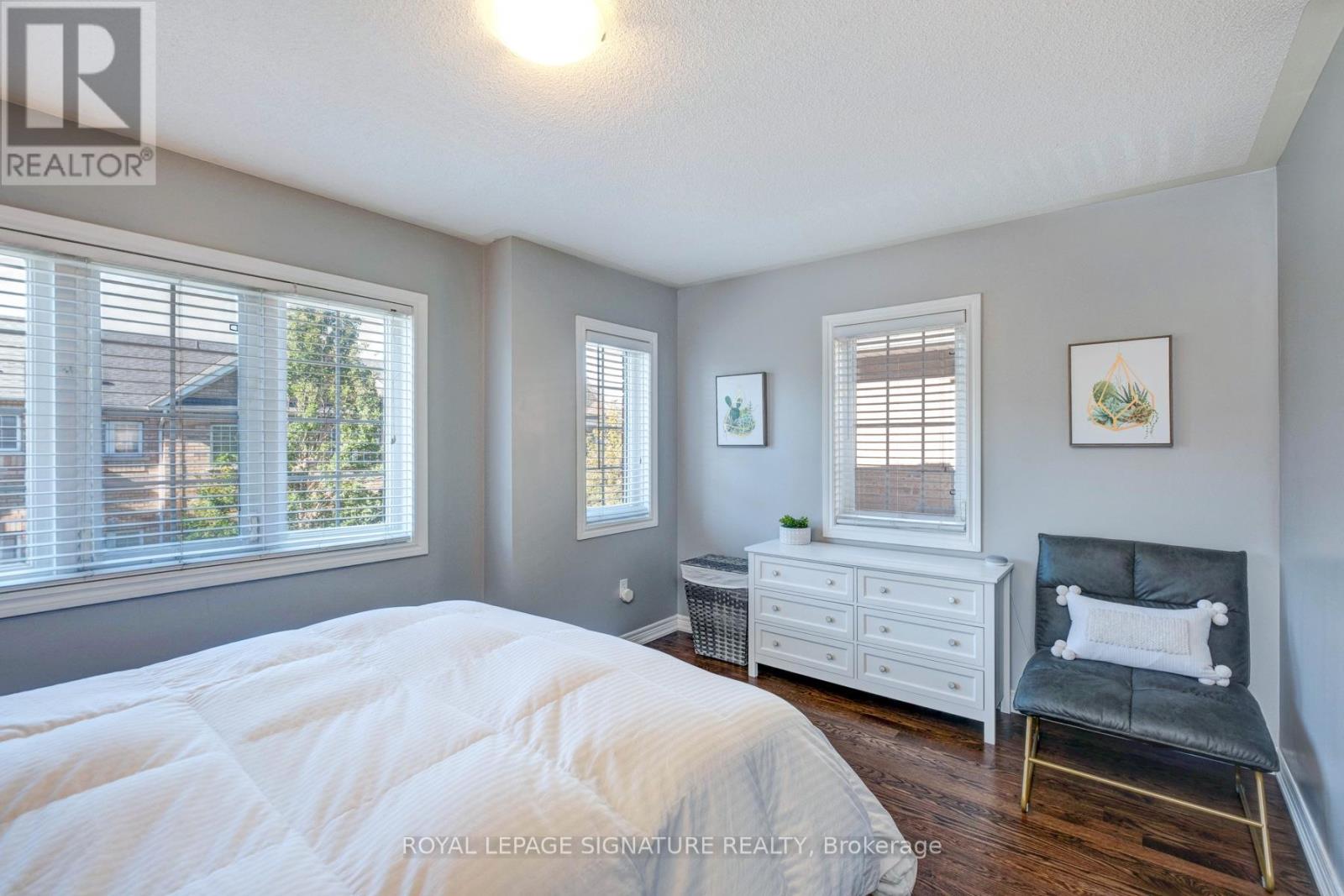 59 Birdstone Crescent, Toronto (Junction Area), Ontario  M6N 5H6 - Photo 19 - W12435561