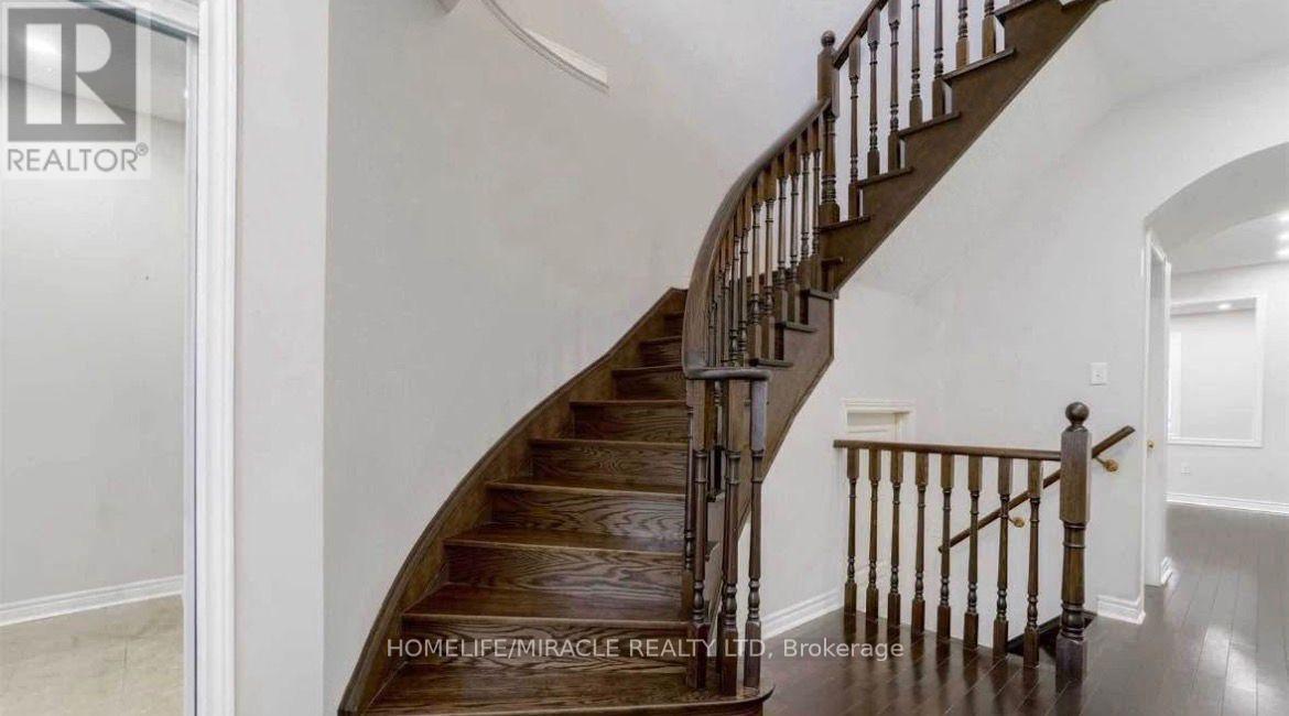 144 George Robinson Drive, Brampton, Ontario  L6Y 0Z8 - Photo 13 - W12435569