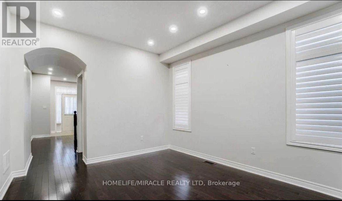 144 George Robinson Drive, Brampton, Ontario  L6Y 0Z8 - Photo 8 - W12435569