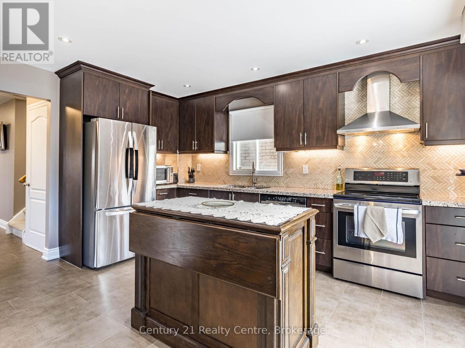 34 Niagara Place, Brampton, Ontario  L6S 4Z1 - Photo 15 - W12435573