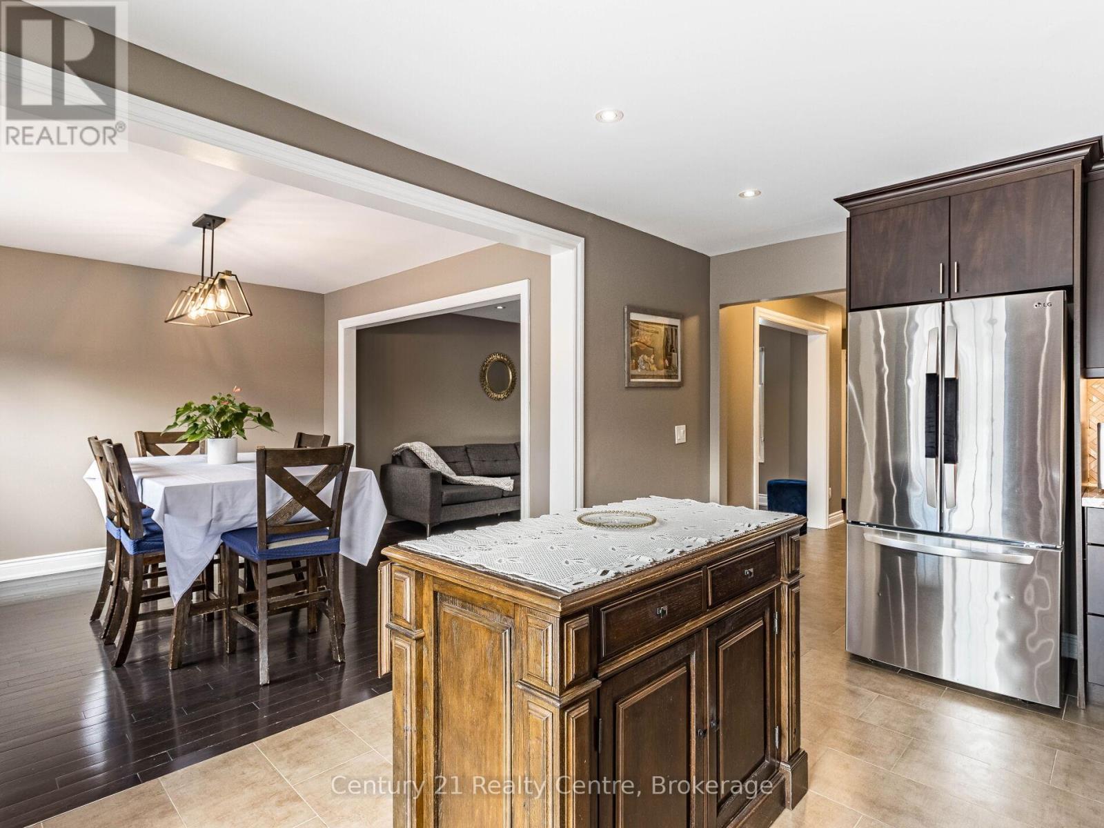 34 Niagara Place, Brampton, Ontario  L6S 4Z1 - Photo 18 - W12435573