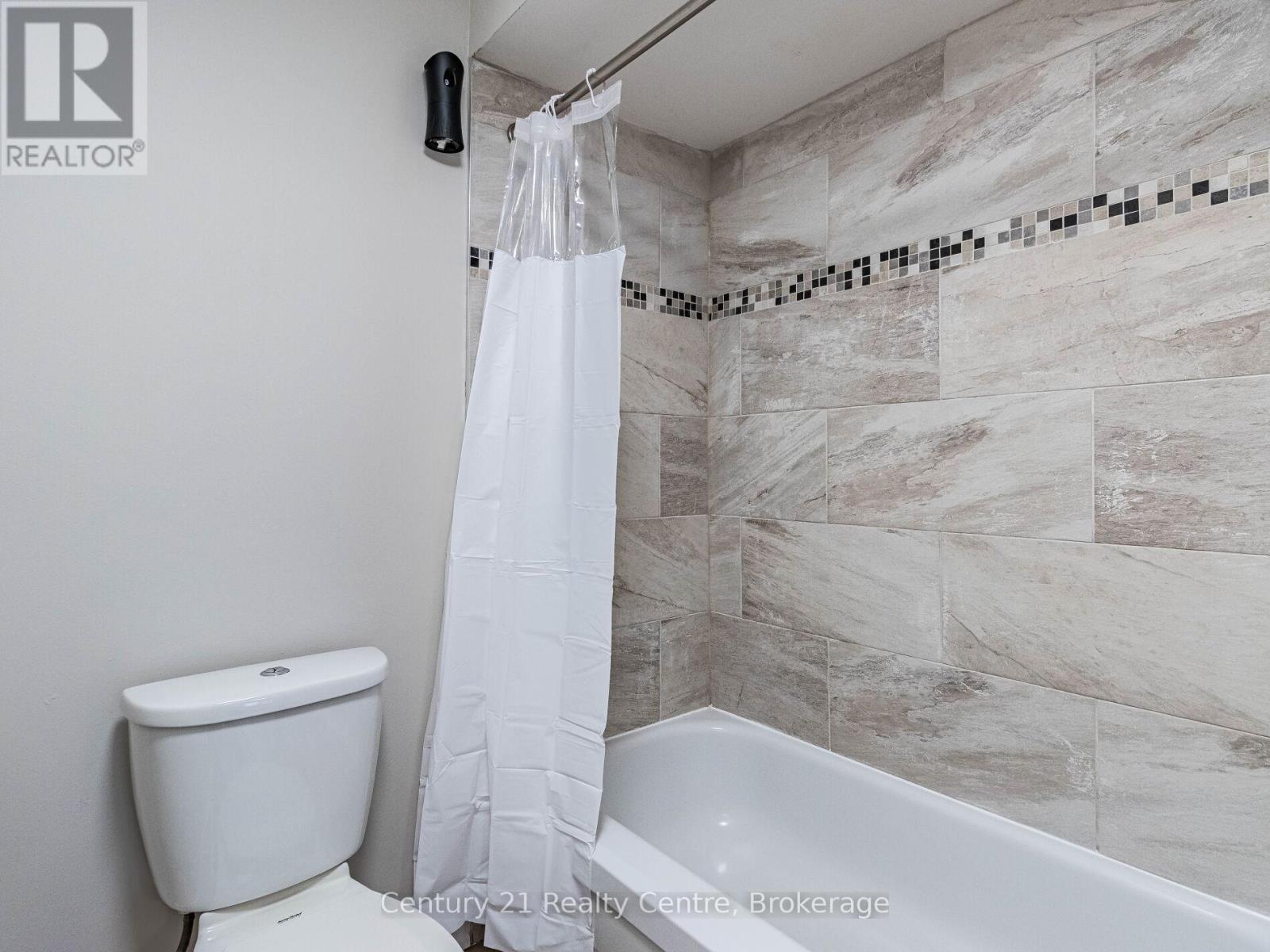 34 Niagara Place, Brampton, Ontario  L6S 4Z1 - Photo 30 - W12435573