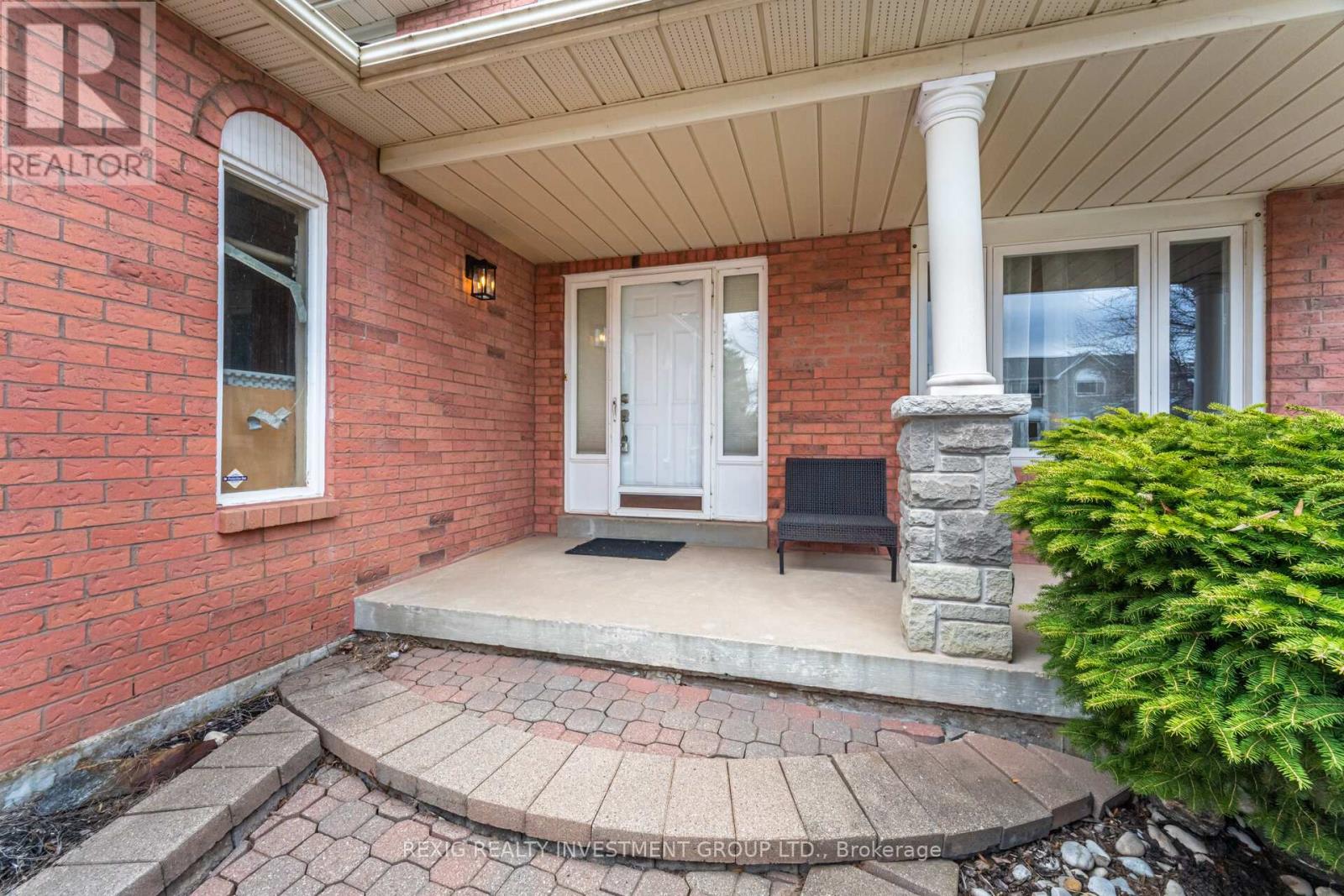 66 Settler Court, Brampton, Ontario  L6Z 4L6 - Photo 3 - W12435593
