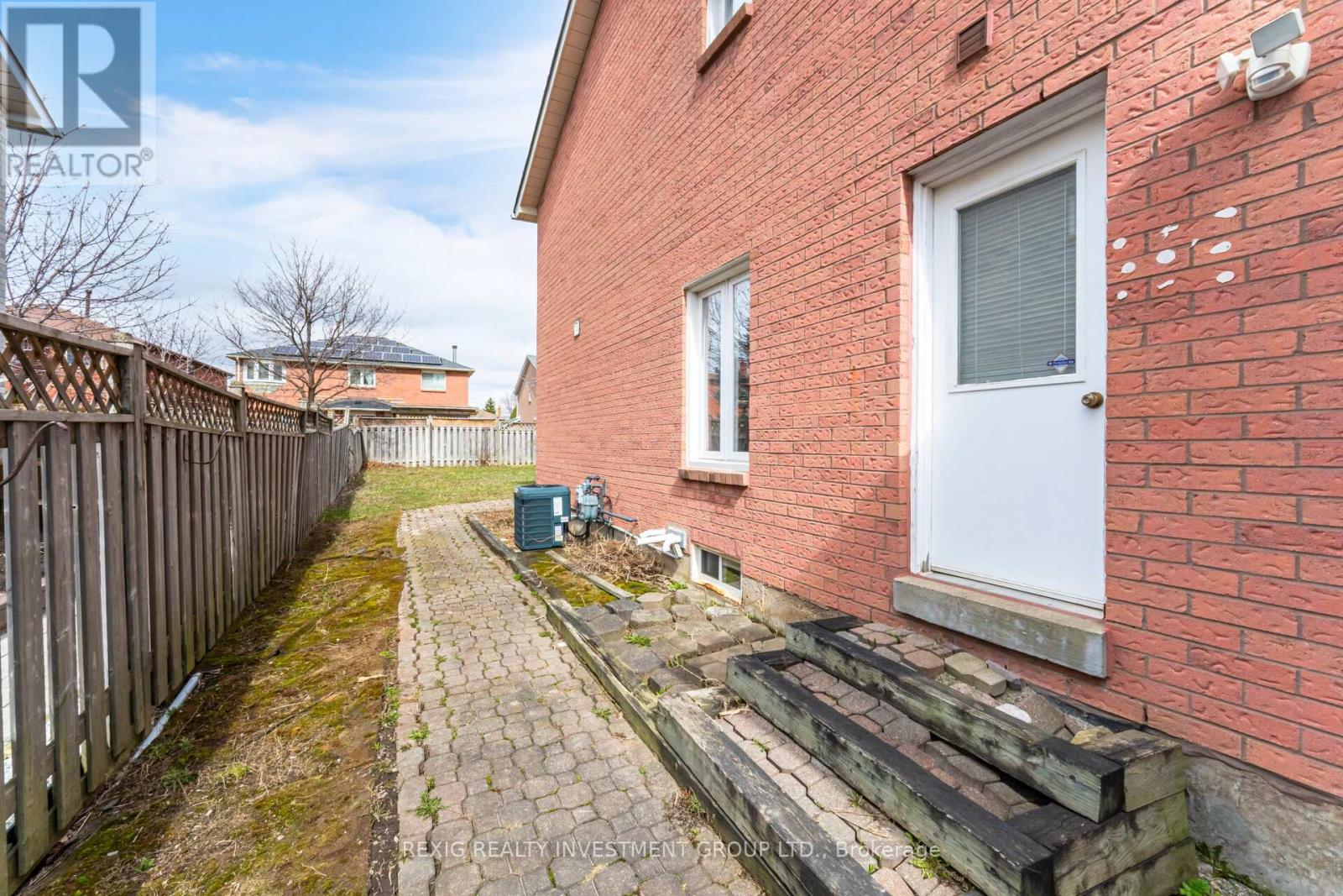 66 Settler Court, Brampton, Ontario  L6Z 4L6 - Photo 34 - W12435593