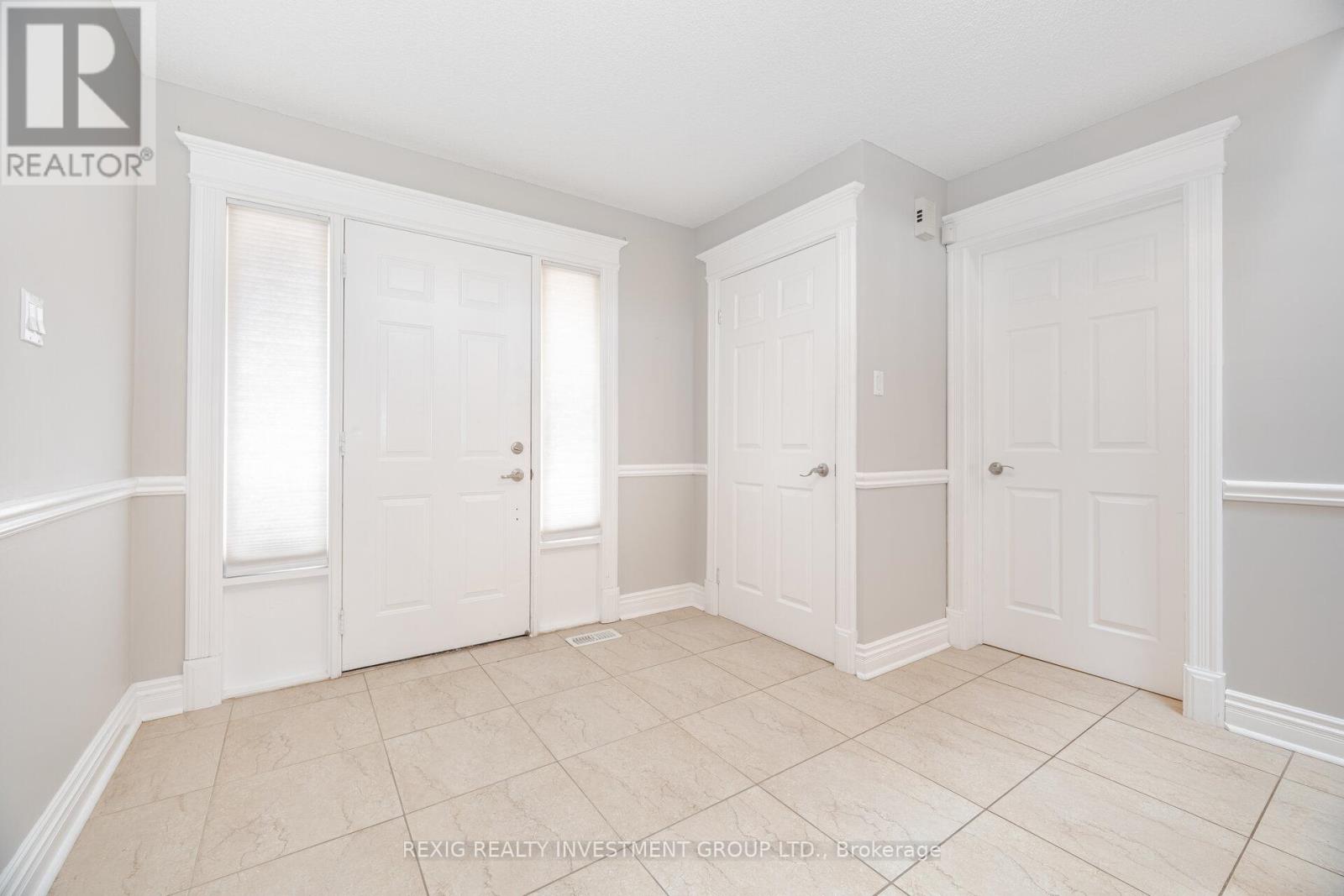 66 Settler Court, Brampton, Ontario  L6Z 4L6 - Photo 4 - W12435593