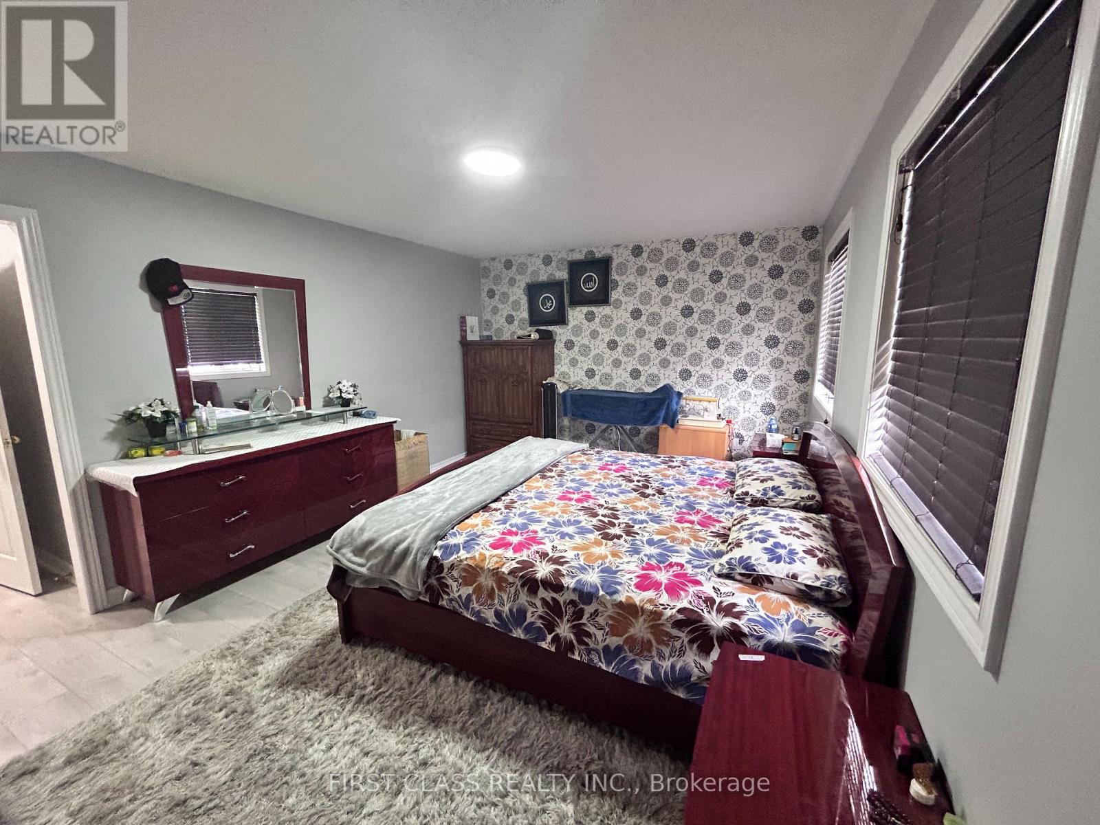 (Main) - 5355 Tenth Line W, Mississauga, Ontario  L5M 0V8 - Photo 6 - W12435595