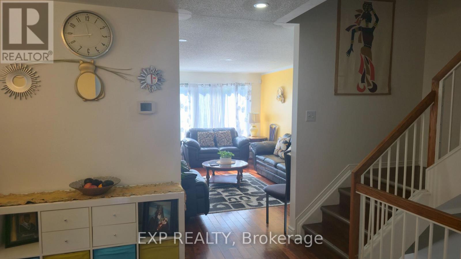 1052 Candlewood Street, Ottawa, Ontario  K4A 5E9 - Photo 4 - X12435607