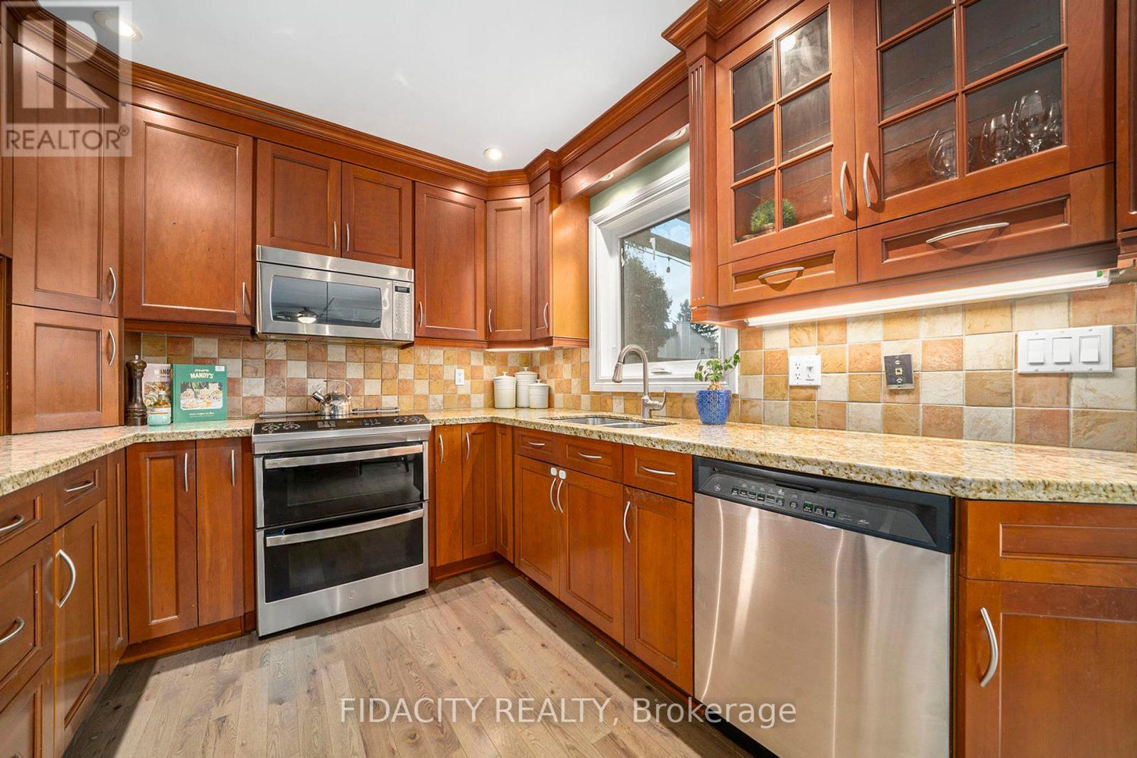 13 Vesta Street, Ottawa, Ontario  K2J 3Y8 - Photo 11 - X12435623