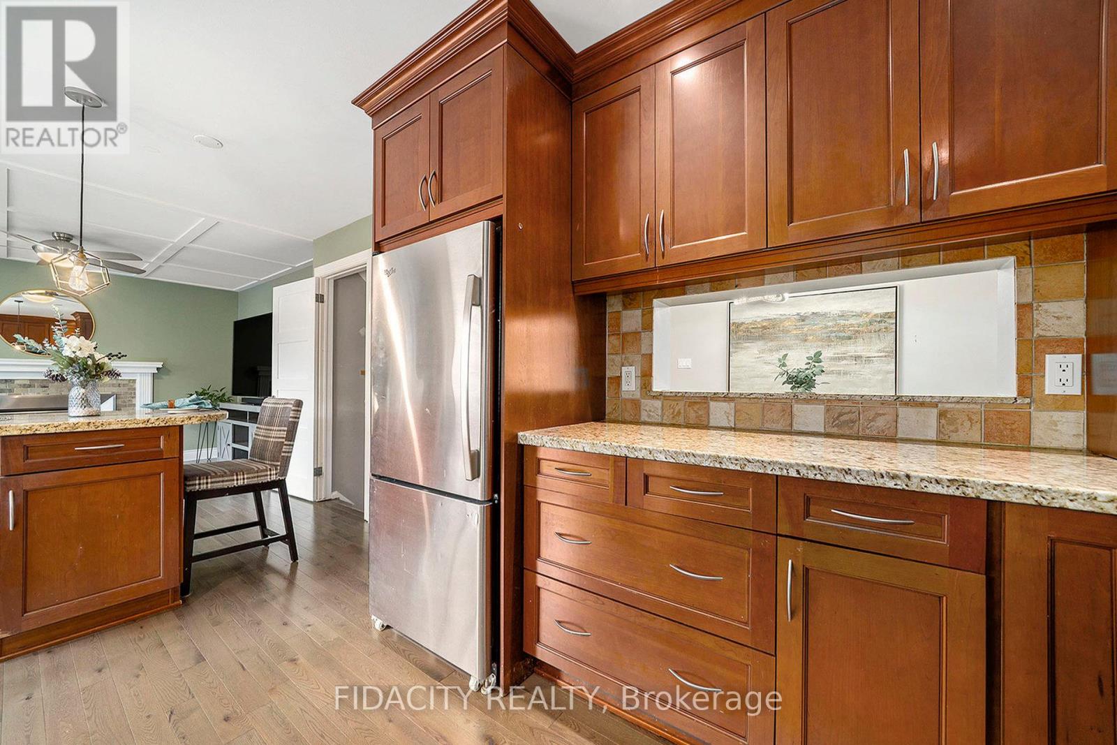 13 Vesta Street, Ottawa, Ontario  K2J 3Y8 - Photo 12 - X12435623