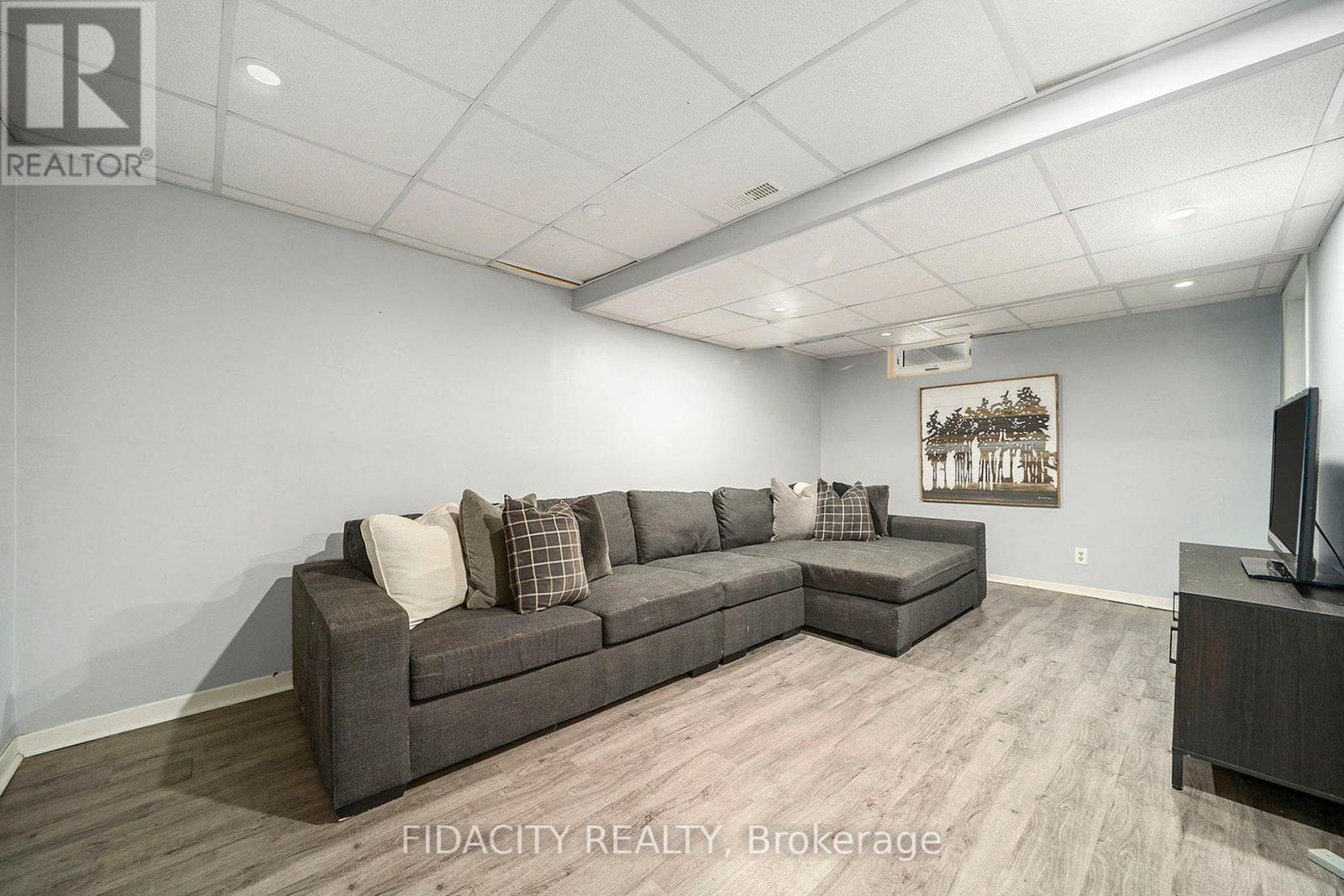 13 Vesta Street, Ottawa, Ontario  K2J 3Y8 - Photo 24 - X12435623