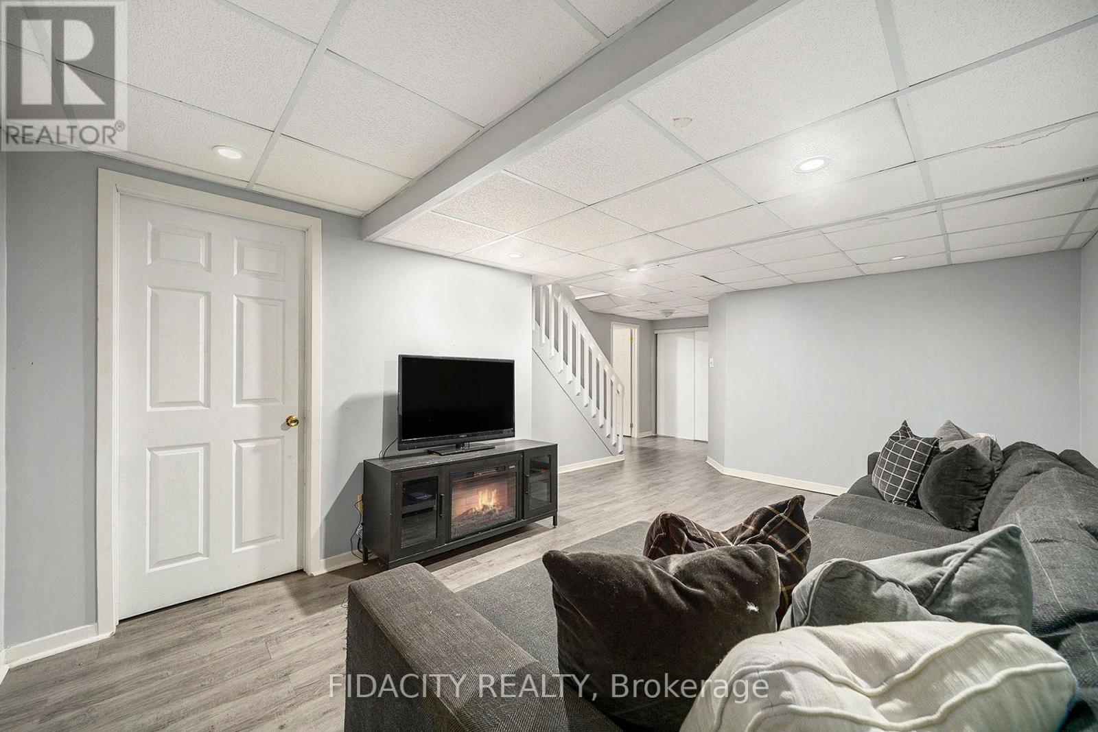 13 Vesta Street, Ottawa, Ontario  K2J 3Y8 - Photo 25 - X12435623