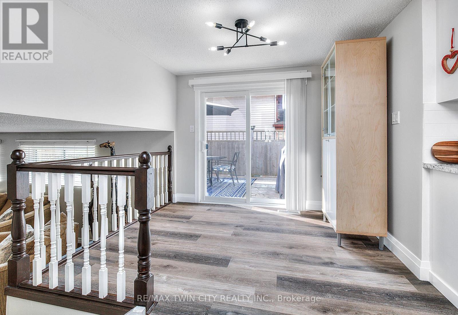 27 Wheatfield Crescent, Kitchener, Ontario  N2P 1P7 - Photo 13 - X12435563