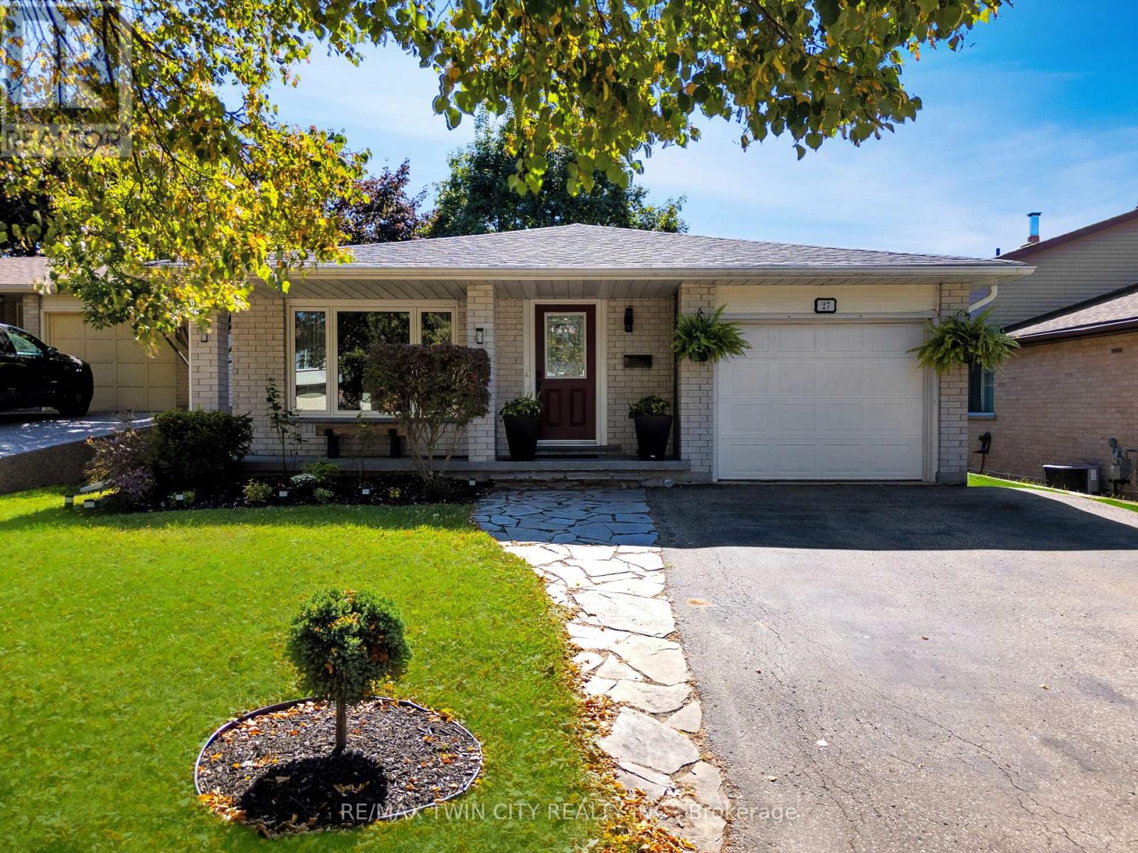 27 Wheatfield Crescent, Kitchener, Ontario  N2P 1P7 - Photo 35 - X12435563