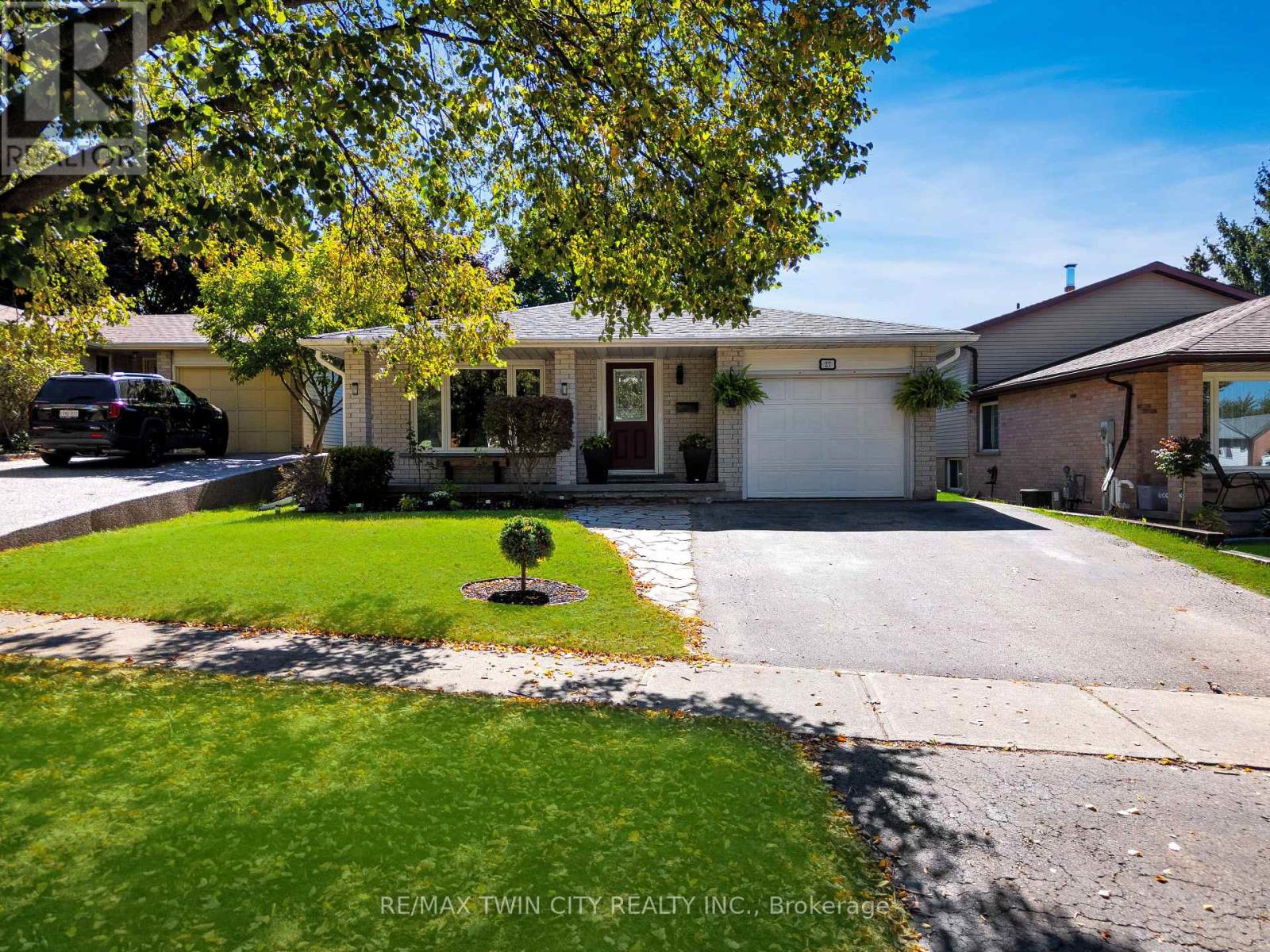 27 Wheatfield Crescent, Kitchener, Ontario  N2P 1P7 - Photo 36 - X12435563