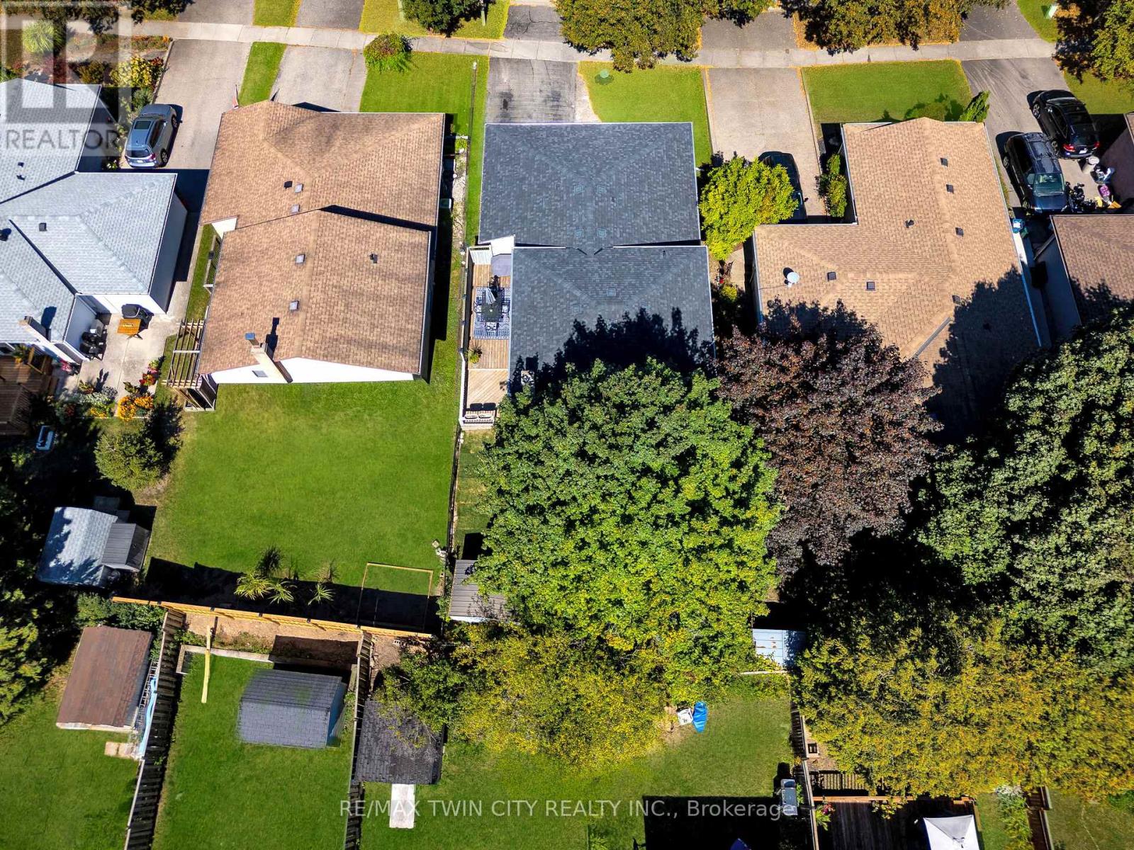 27 Wheatfield Crescent, Kitchener, Ontario  N2P 1P7 - Photo 42 - X12435563