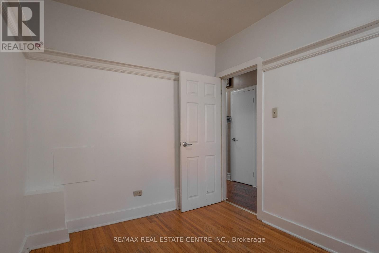 Main/upper - 280 London Street, Peterborough, Ontario  L5C 4E9 - Photo 19 - X12435587