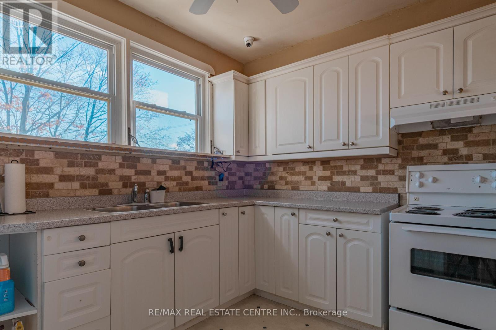 Main/upper - 280 London Street, Peterborough, Ontario  L5C 4E9 - Photo 20 - X12435587