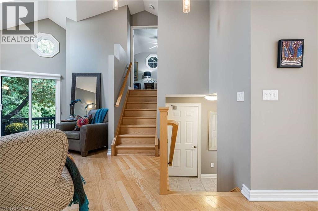 313 Delaware Avenue, Burlington, Ontario  L7R 3B3 - Photo 12 - 40773051