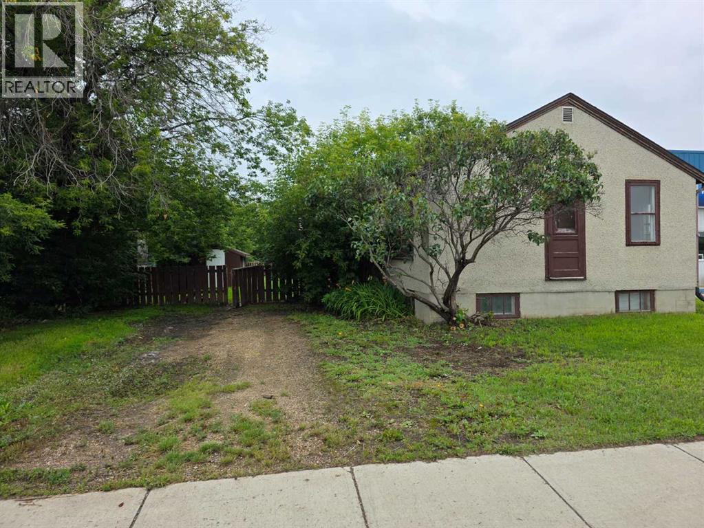 4910 Hwy 2a, Lacombe, Alberta  T4L 1J8 - Photo 1 - A2242251