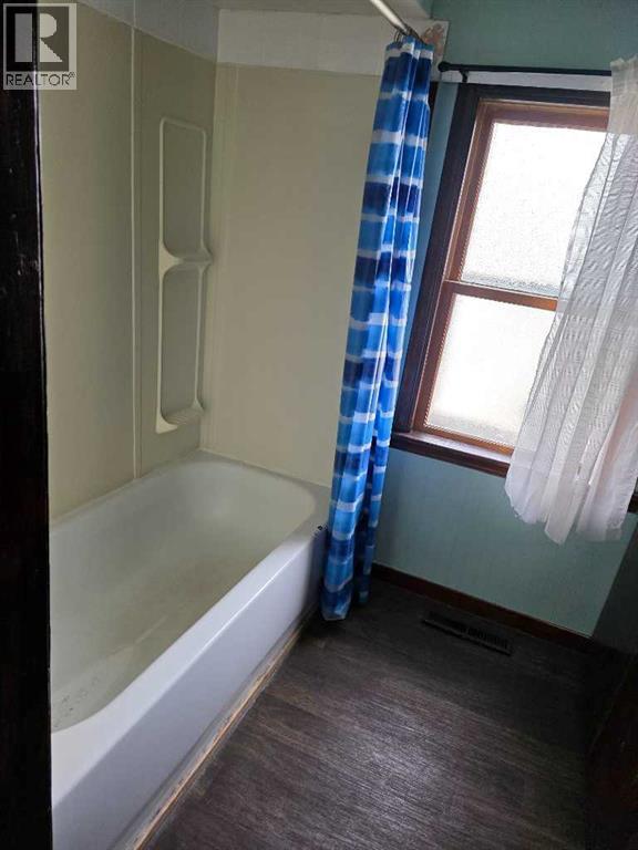 4910 Hwy 2a, Lacombe, Alberta  T4L 1J8 - Photo 10 - A2242251