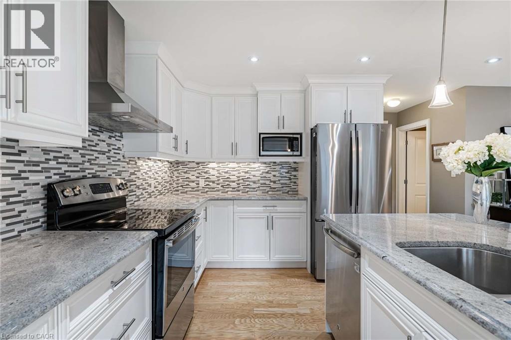 313 Delaware Avenue, Burlington, Ontario  L7R 3B3 - Photo 5 - 40773051