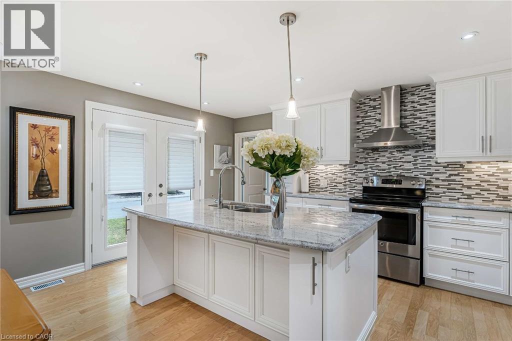 313 Delaware Avenue, Burlington, Ontario  L7R 3B3 - Photo 4 - 40773051