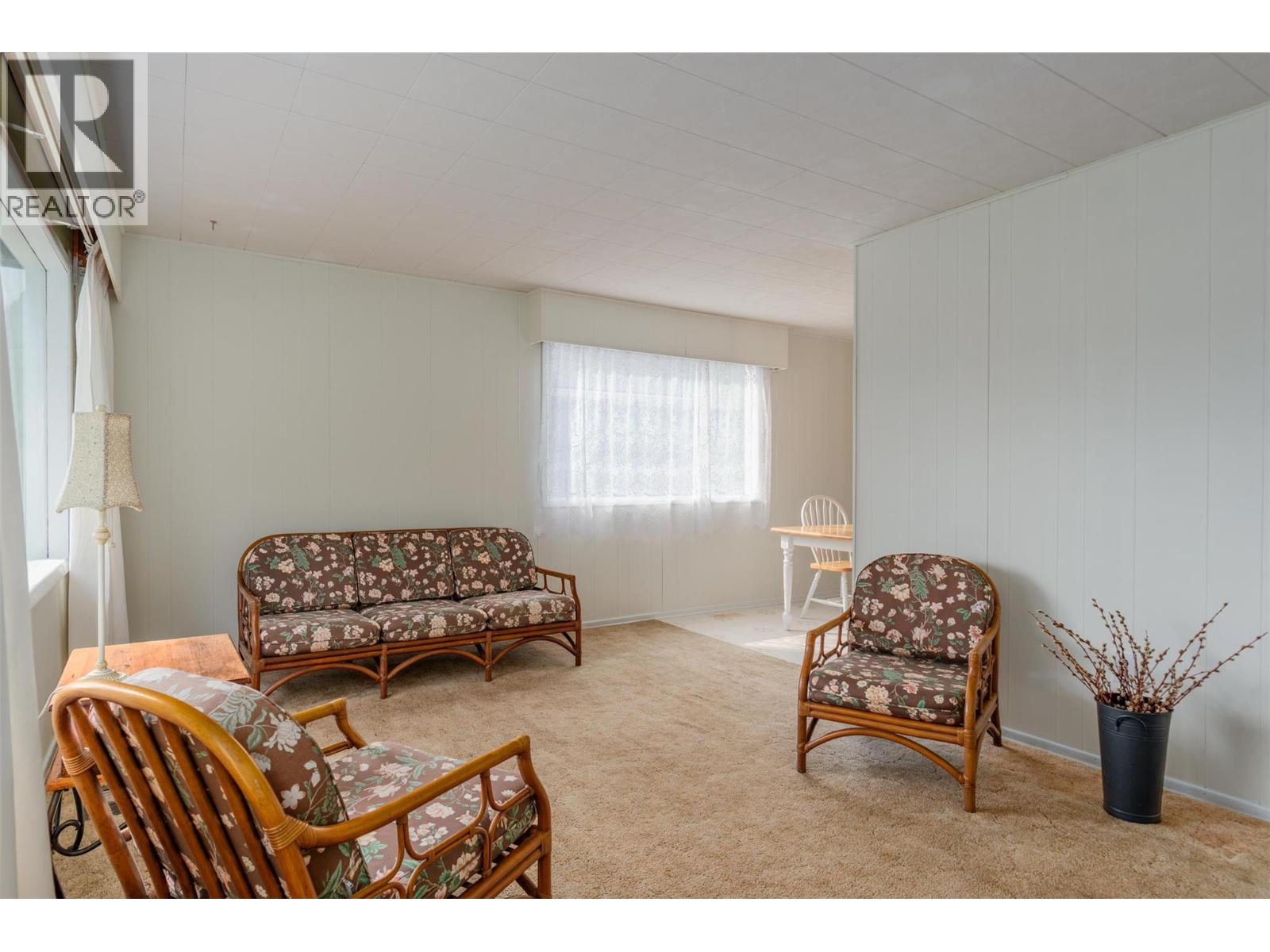 703 Hermia Crescent, Trail, British Columbia  V1R 1B3 - Photo 6 - 10364509