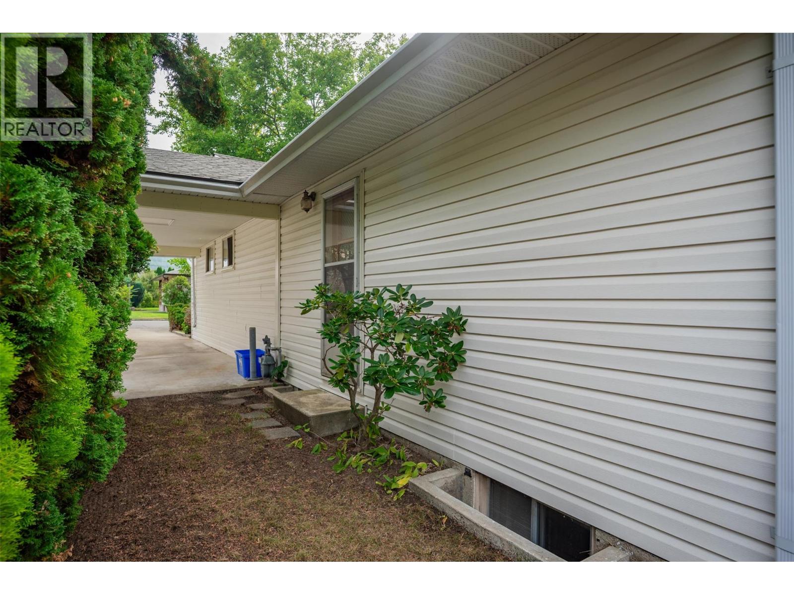 703 Hermia Crescent, Trail, British Columbia  V1R 1B3 - Photo 36 - 10364509