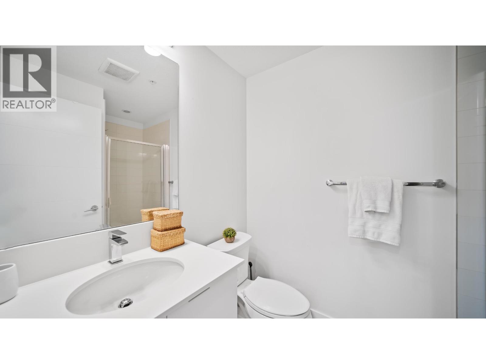 204 719 W 3rd Street, North Vancouver, British Columbia  V7M 0E7 - Photo 17 - R3053641
