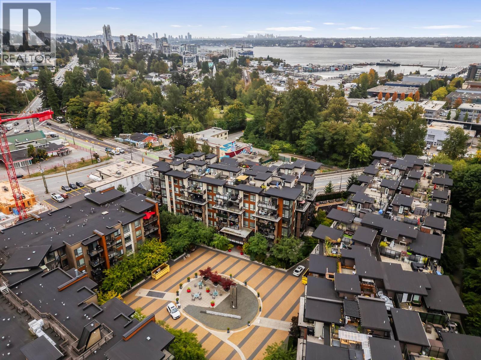 204 719 W 3rd Street, North Vancouver, British Columbia  V7M 0E7 - Photo 36 - R3053641