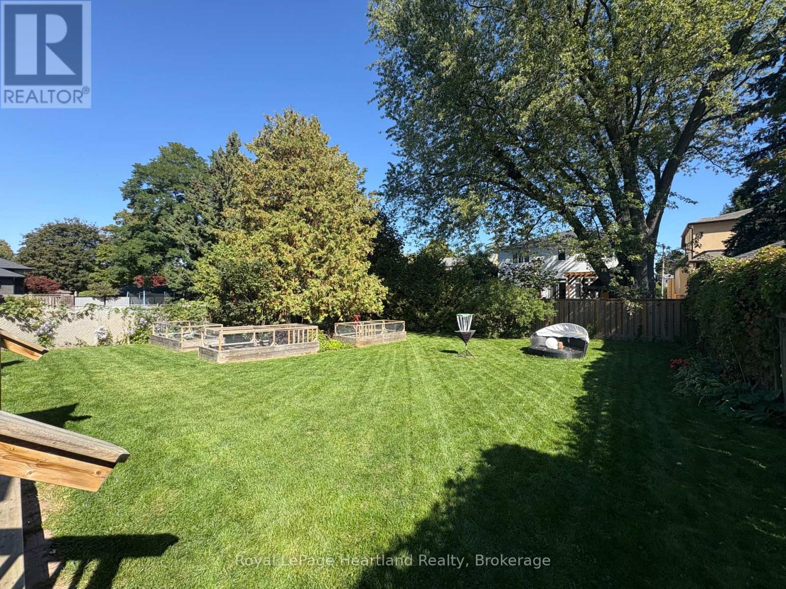 15 Scarborough Heights Boulevard, Toronto, Ontario  M1M 2V3 - Photo 3 - E12431391
