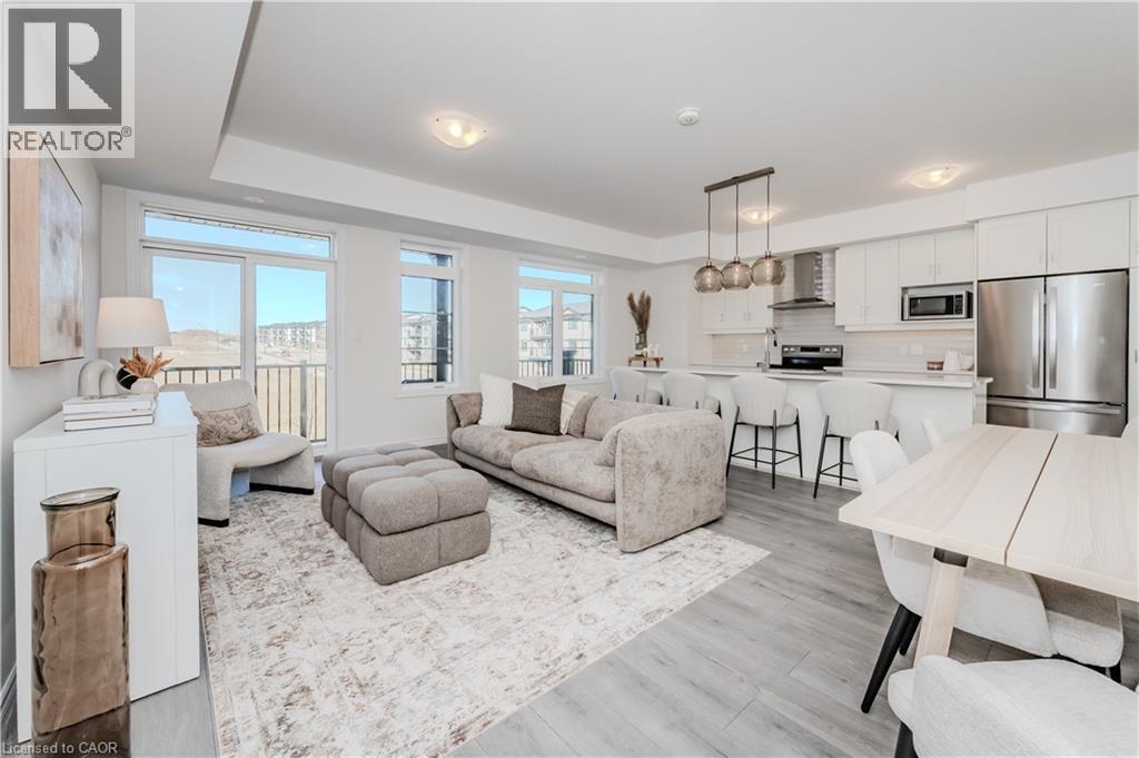 6 LOMOND Lane, Kitchener, Ontario