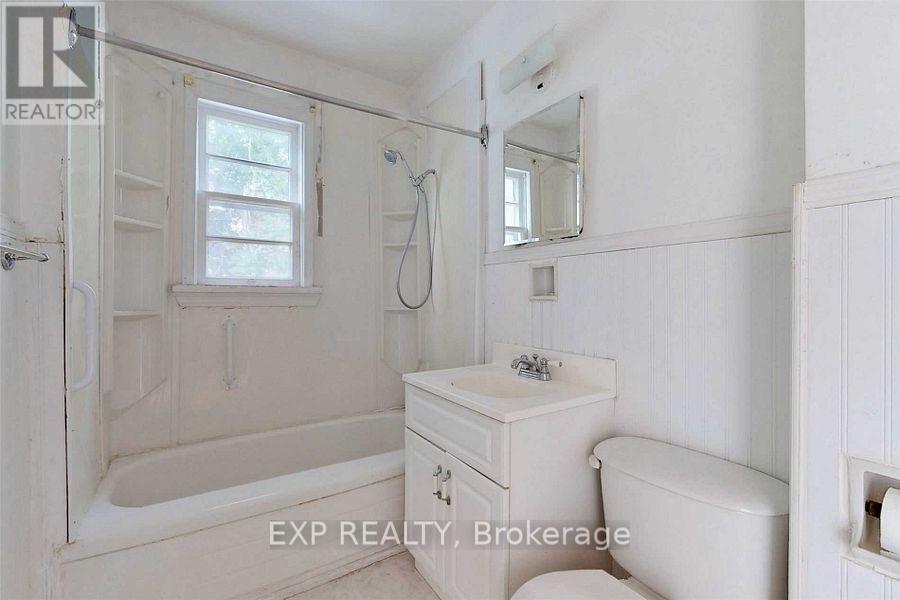 563 Devon Avenue, Oshawa, Ontario  L1H 1R9 - Photo 14 - E12435605
