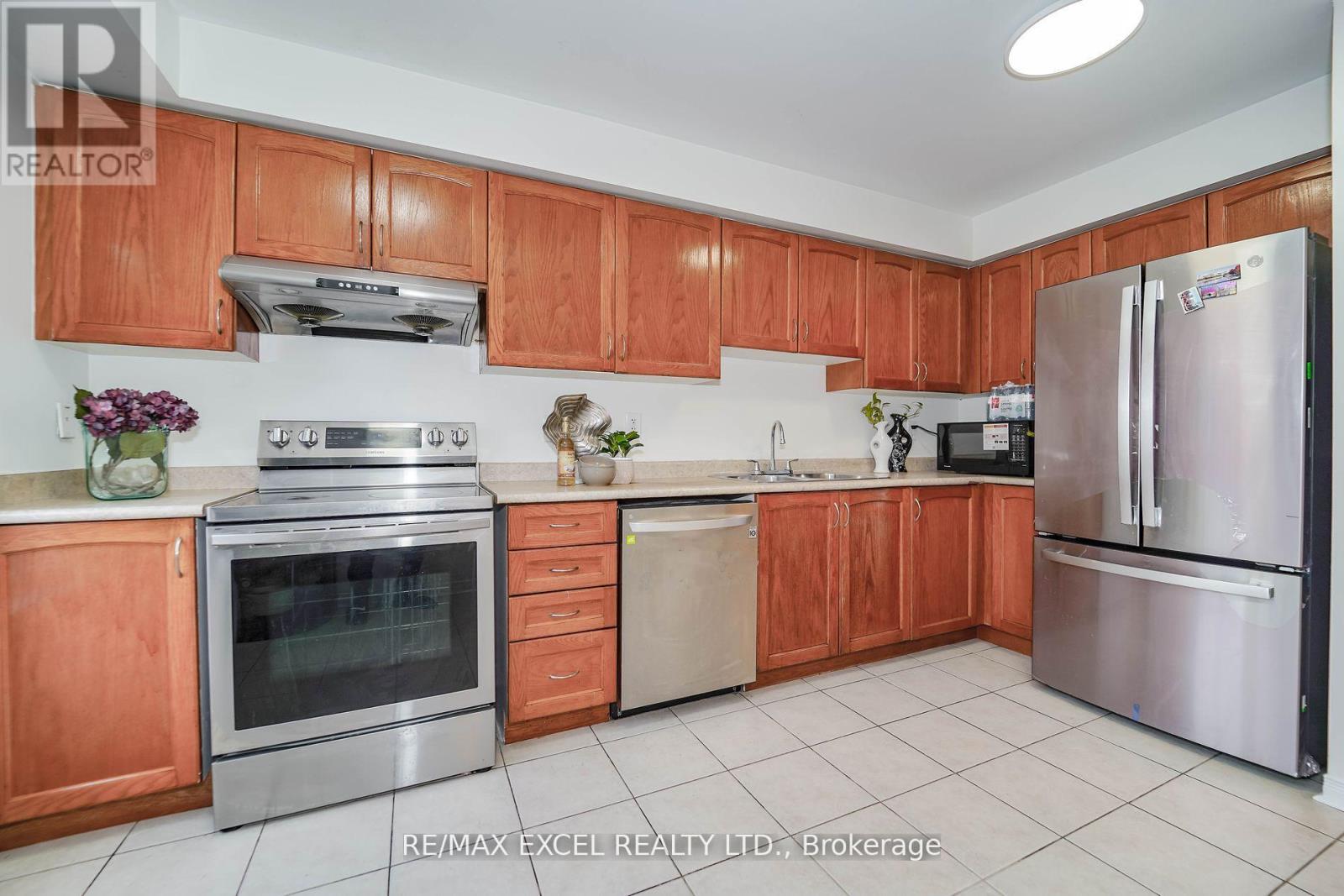 4 - 2784 Eglinton Avenue E, Toronto, Ontario  M1J 2C8 - Photo 5 - E12435612