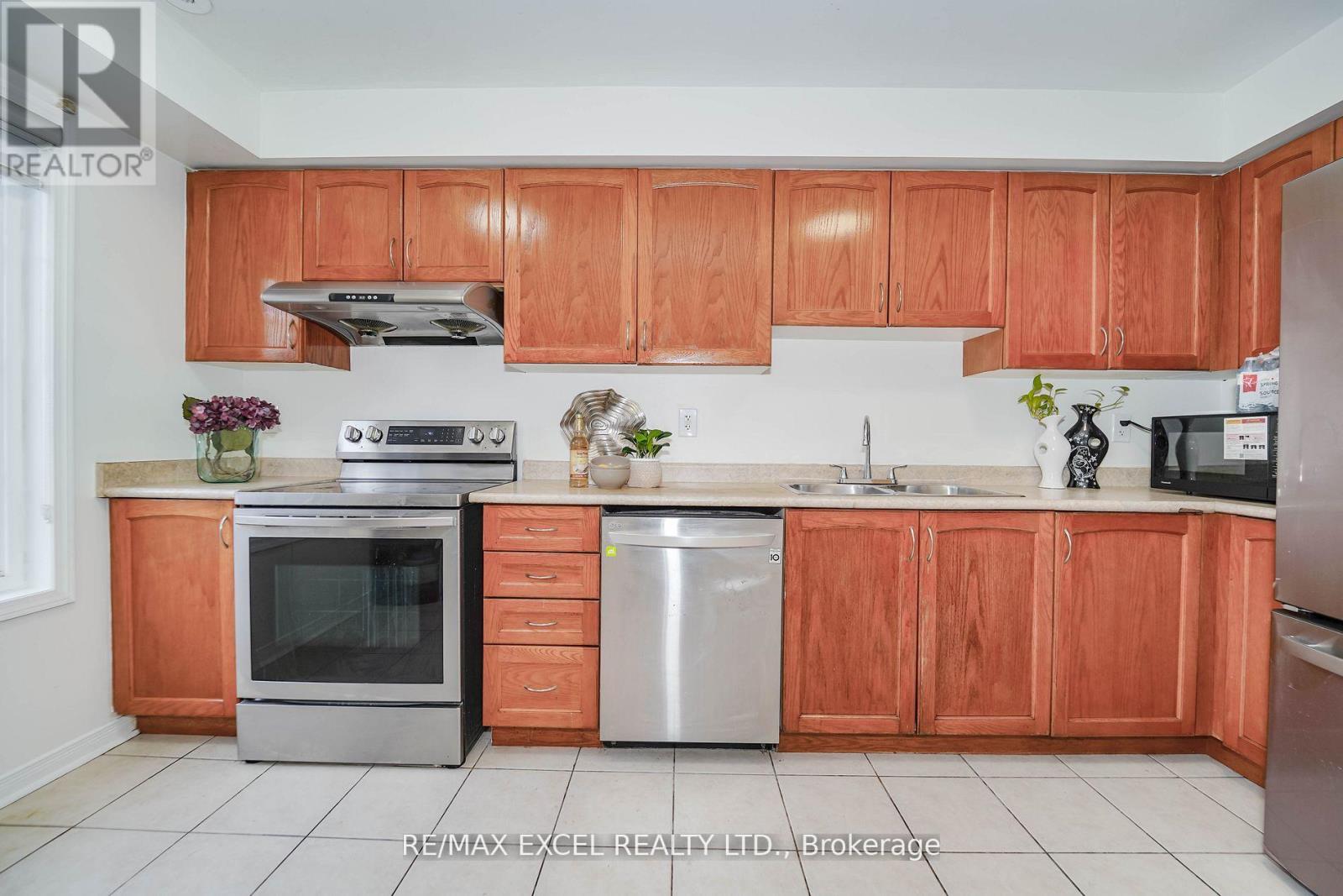 4 - 2784 Eglinton Avenue E, Toronto, Ontario  M1J 2C8 - Photo 8 - E12435612