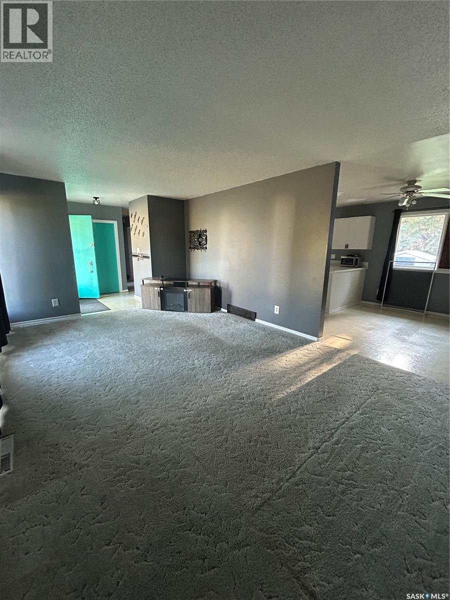 602 Hall Street, Kelvington, Saskatchewan  S0A 1W0 - Photo 10 - SK019697