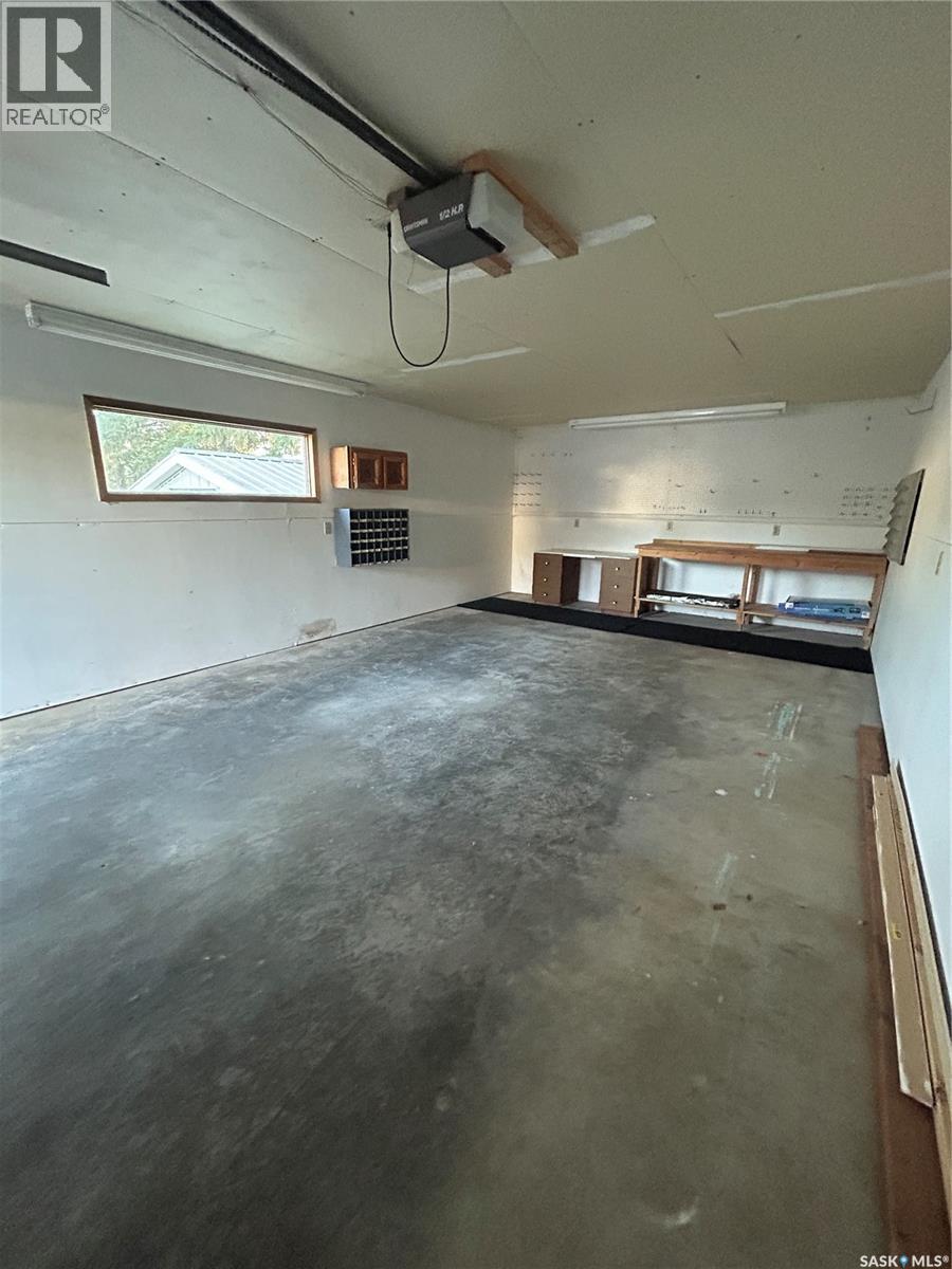 602 Hall Street, Kelvington, Saskatchewan  S0A 1W0 - Photo 40 - SK019697