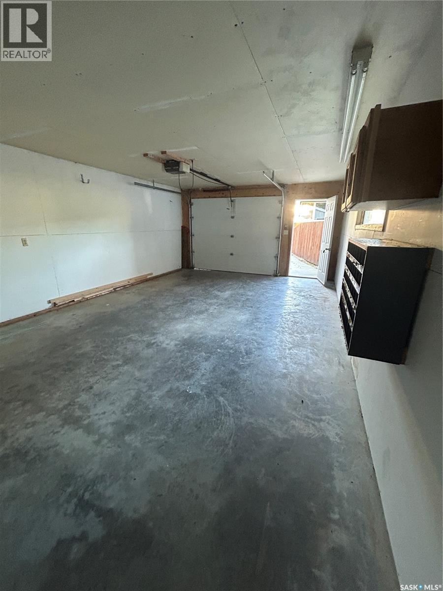 602 Hall Street, Kelvington, Saskatchewan  S0A 1W0 - Photo 41 - SK019697