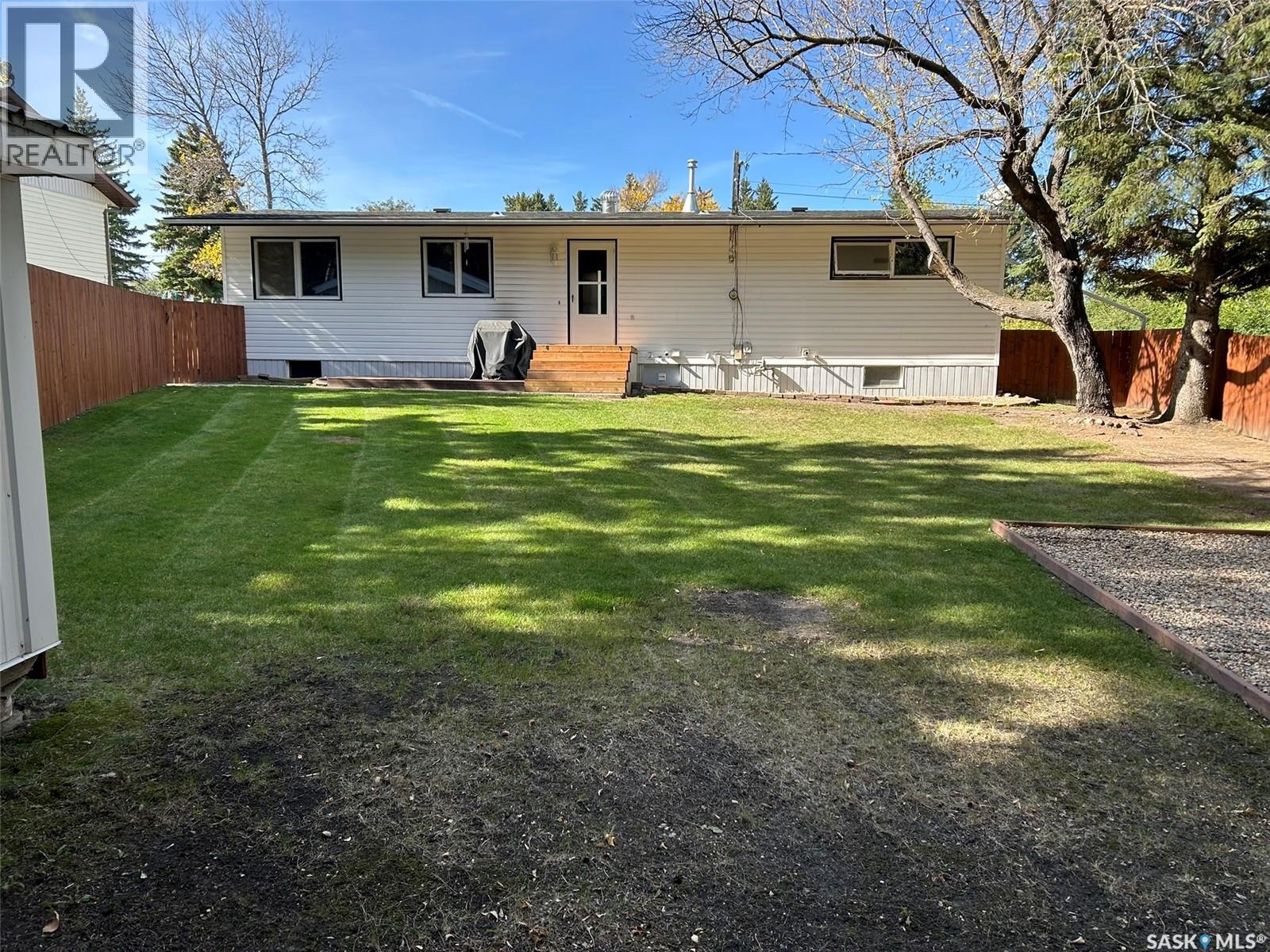 602 Hall Street, Kelvington, Saskatchewan  S0A 1W0 - Photo 5 - SK019697