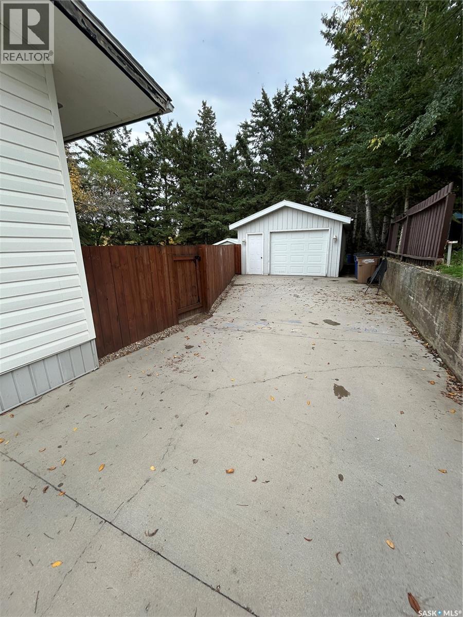 602 Hall Street, Kelvington, Saskatchewan  S0A 1W0 - Photo 6 - SK019697