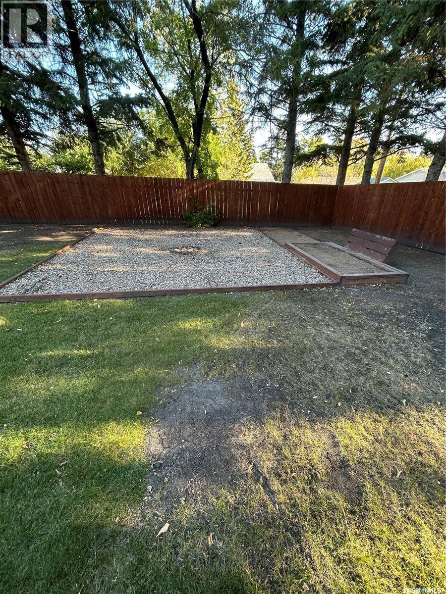 602 Hall Street, Kelvington, Saskatchewan  S0A 1W0 - Photo 8 - SK019697