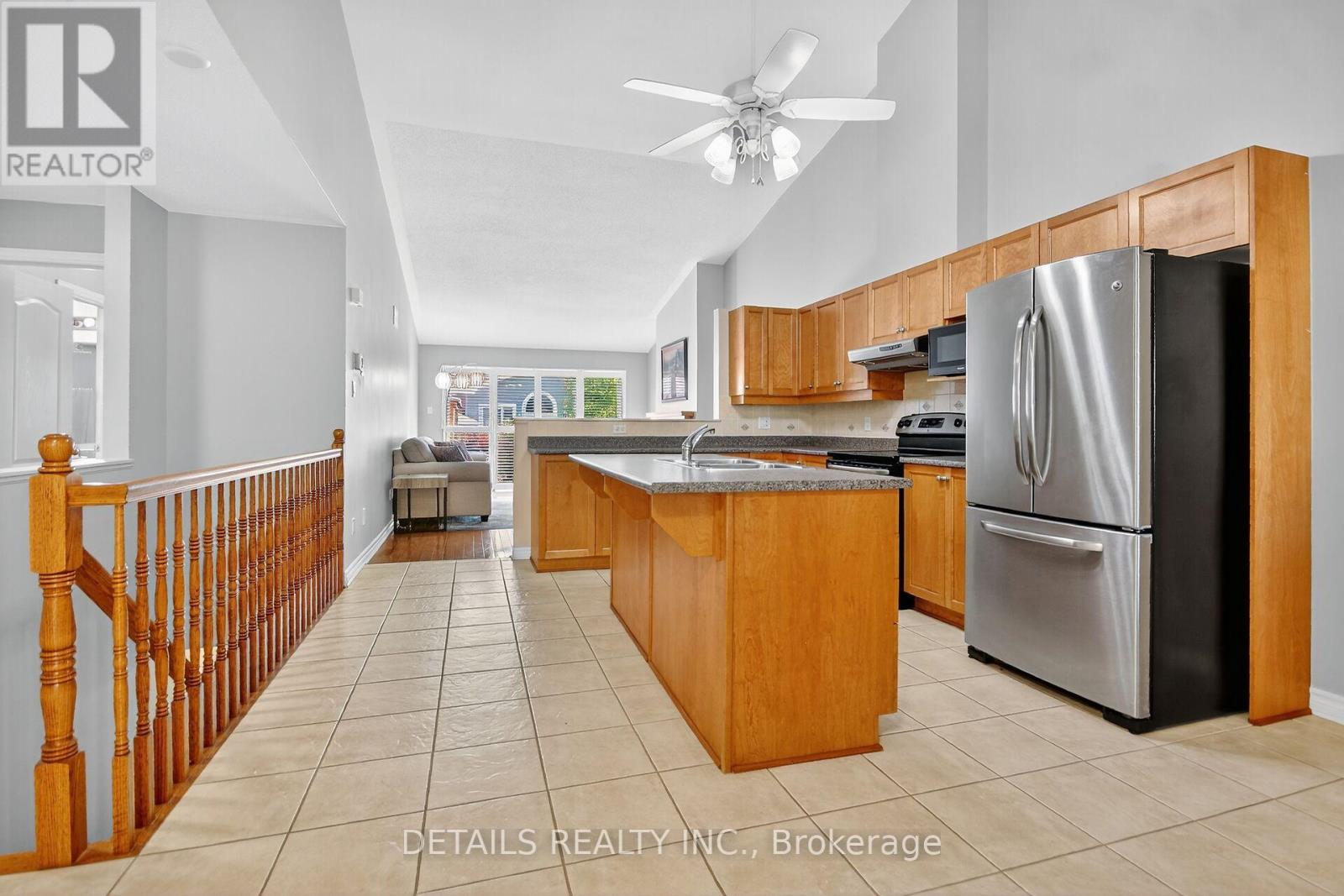 57 Nighthawk Crescent Crescent, Ottawa, Ontario  K2M 2X6 - Photo 4 - X12435642