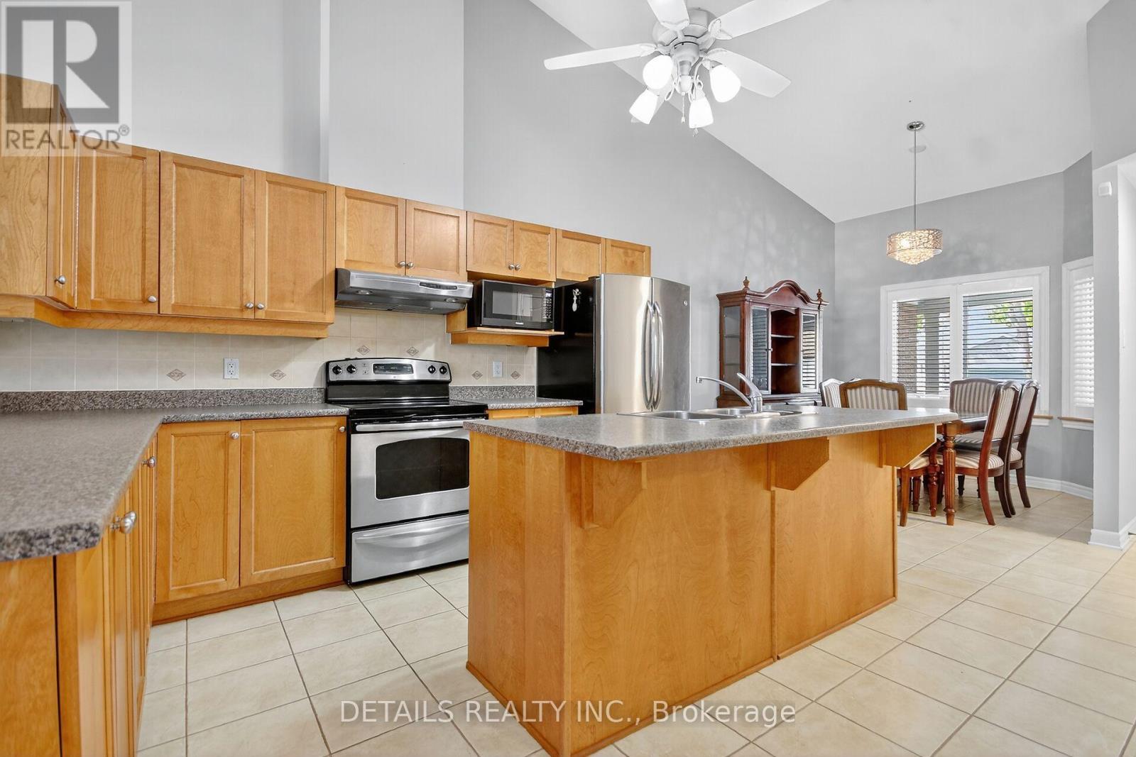 57 Nighthawk Crescent Crescent, Ottawa, Ontario  K2M 2X6 - Photo 5 - X12435642