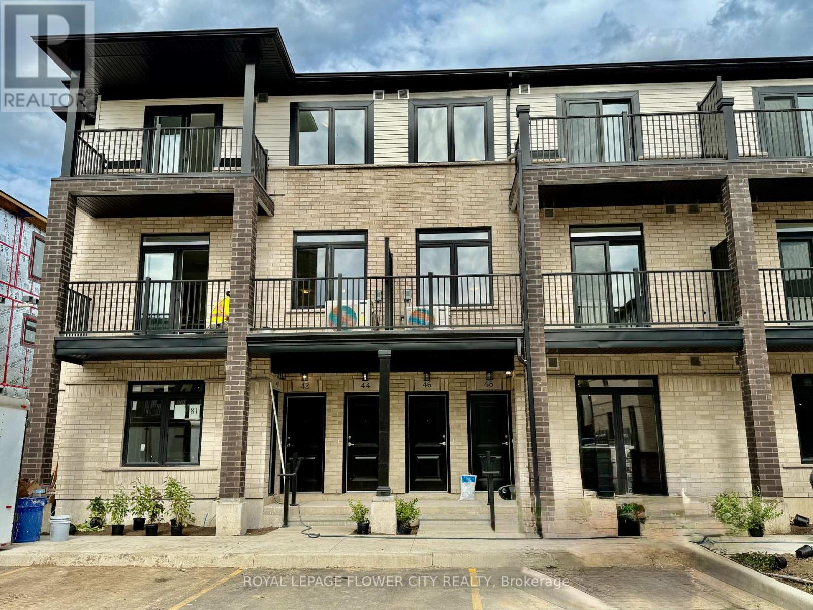 H079 - 44 THATCHER DRIVE, Guelph, Ontario