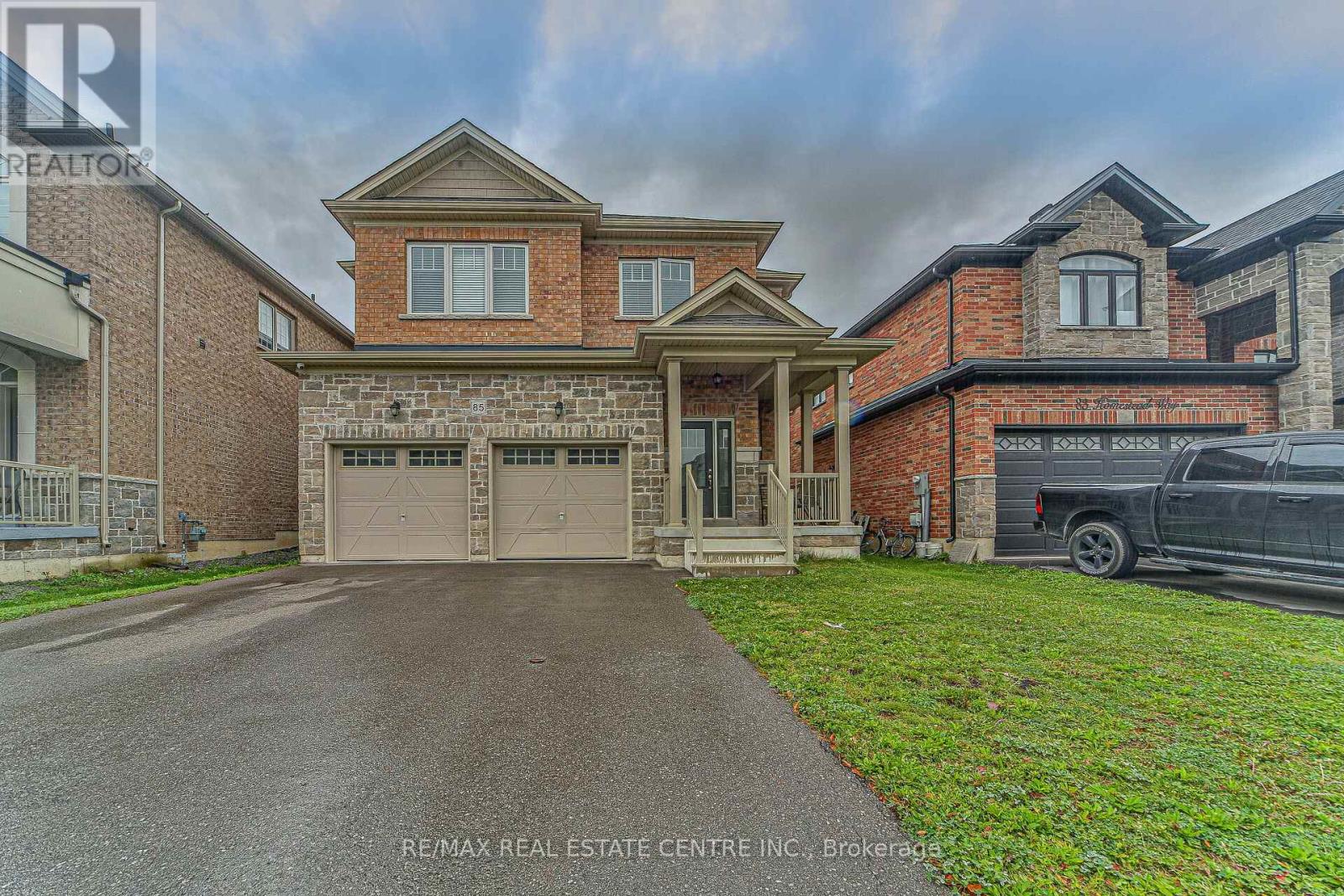 85 Homestead Way, Thorold, Ontario  L2V 0J8 - Photo 2 - X12435609