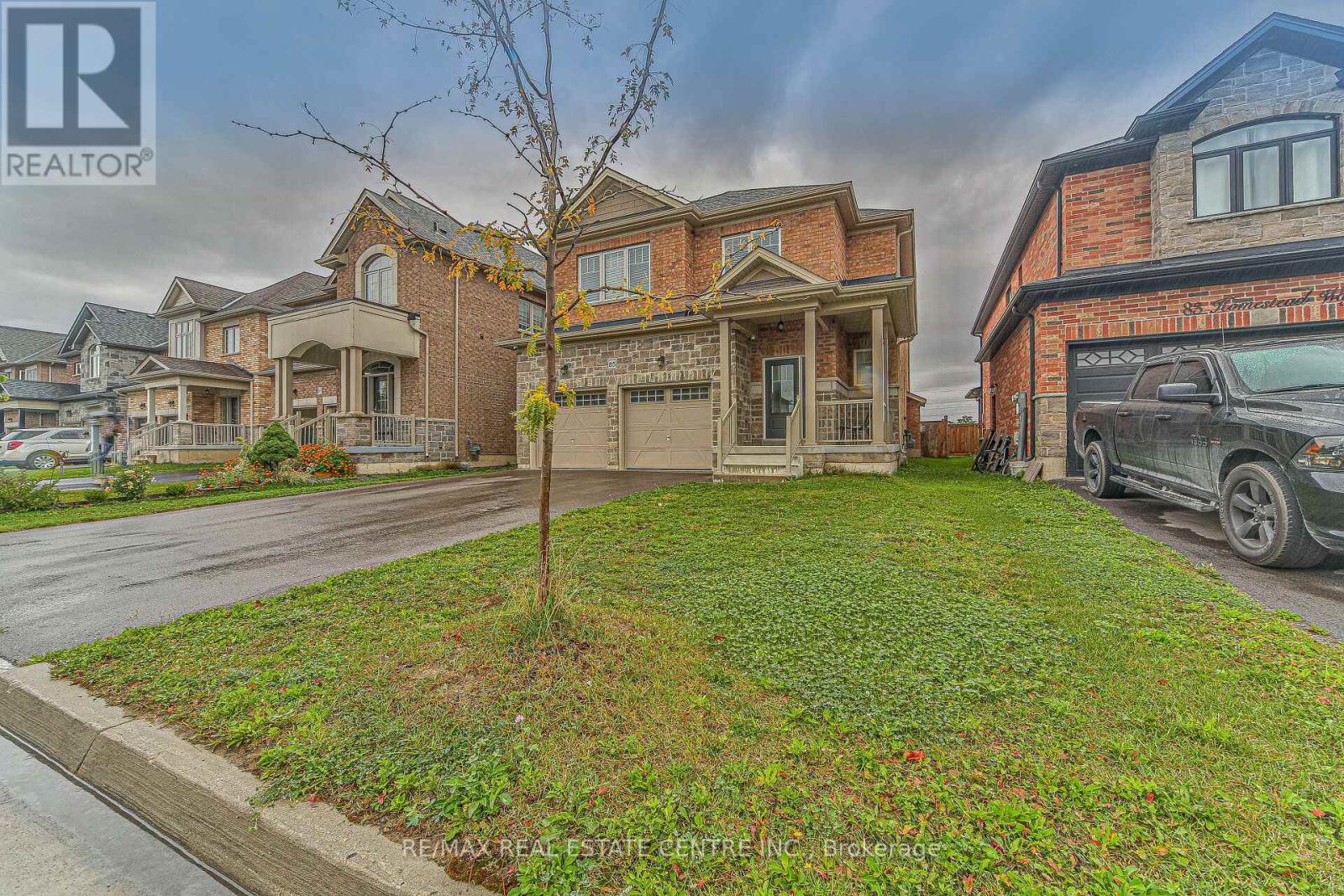 85 Homestead Way, Thorold, Ontario  L2V 0J8 - Photo 3 - X12435609