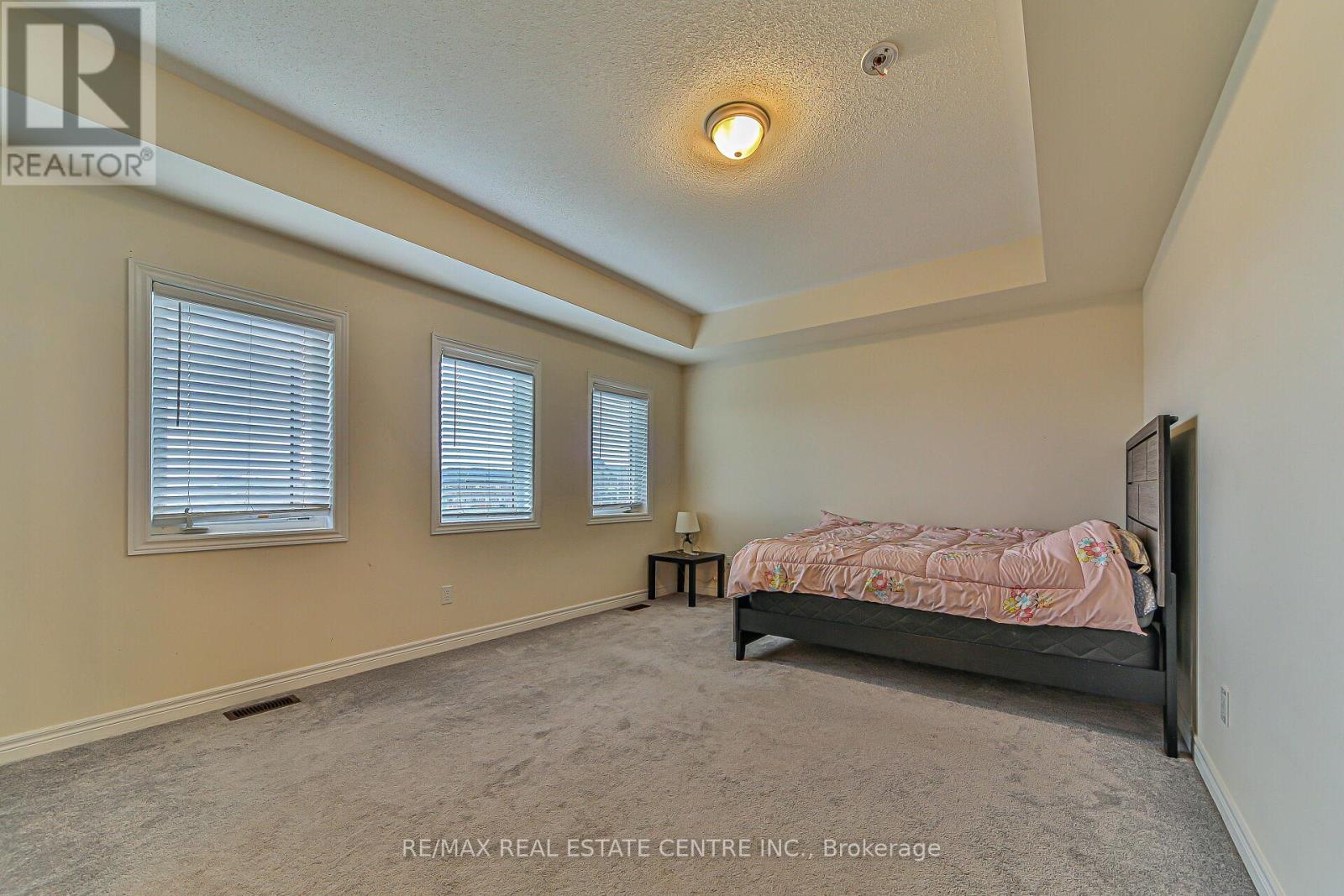 85 Homestead Way, Thorold, Ontario  L2V 0J8 - Photo 35 - X12435609