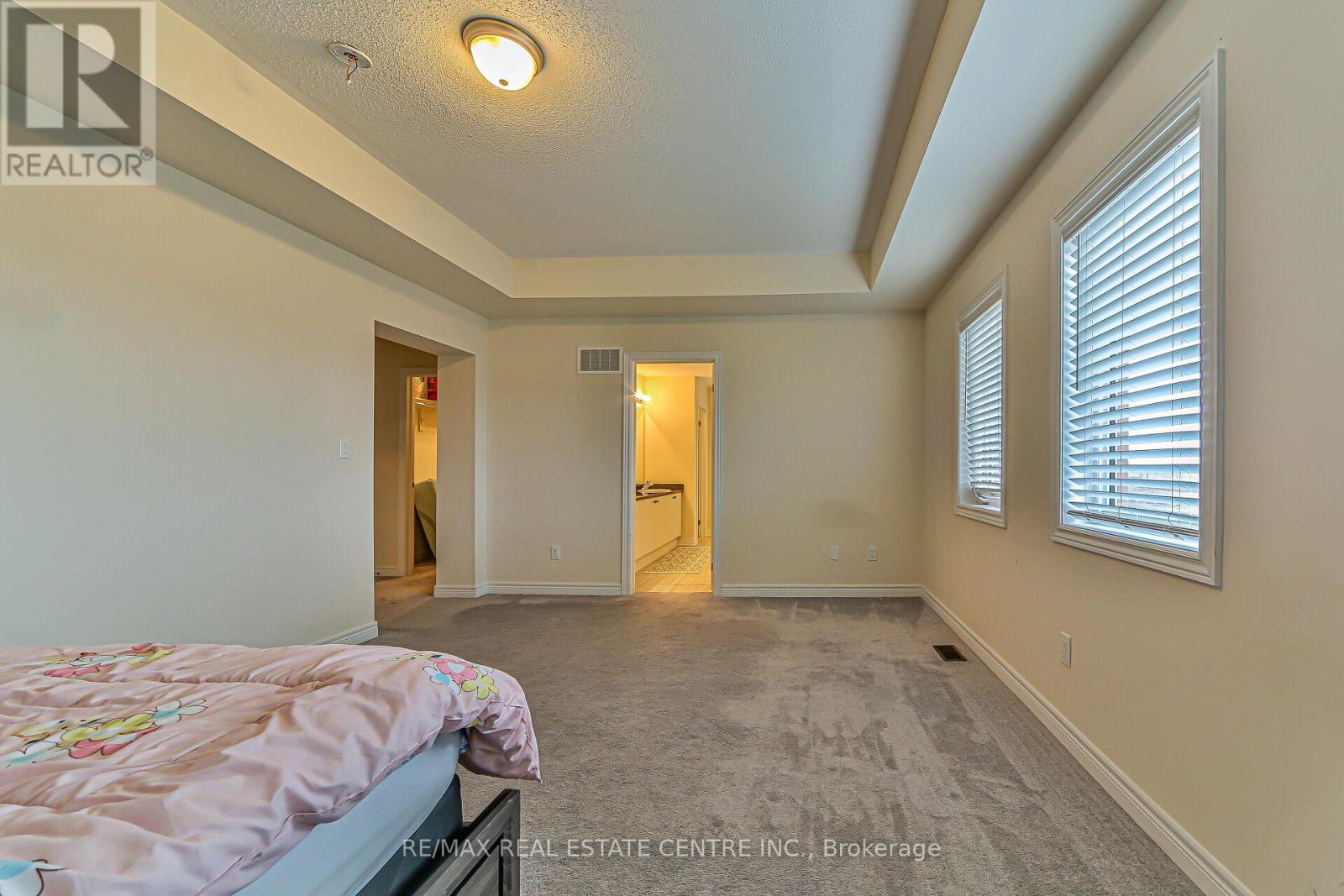 85 Homestead Way, Thorold, Ontario  L2V 0J8 - Photo 36 - X12435609