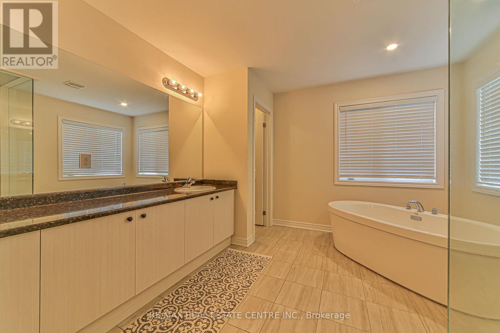 85 Homestead Way, Thorold, Ontario  L2V 0J8 - Photo 39 - X12435609