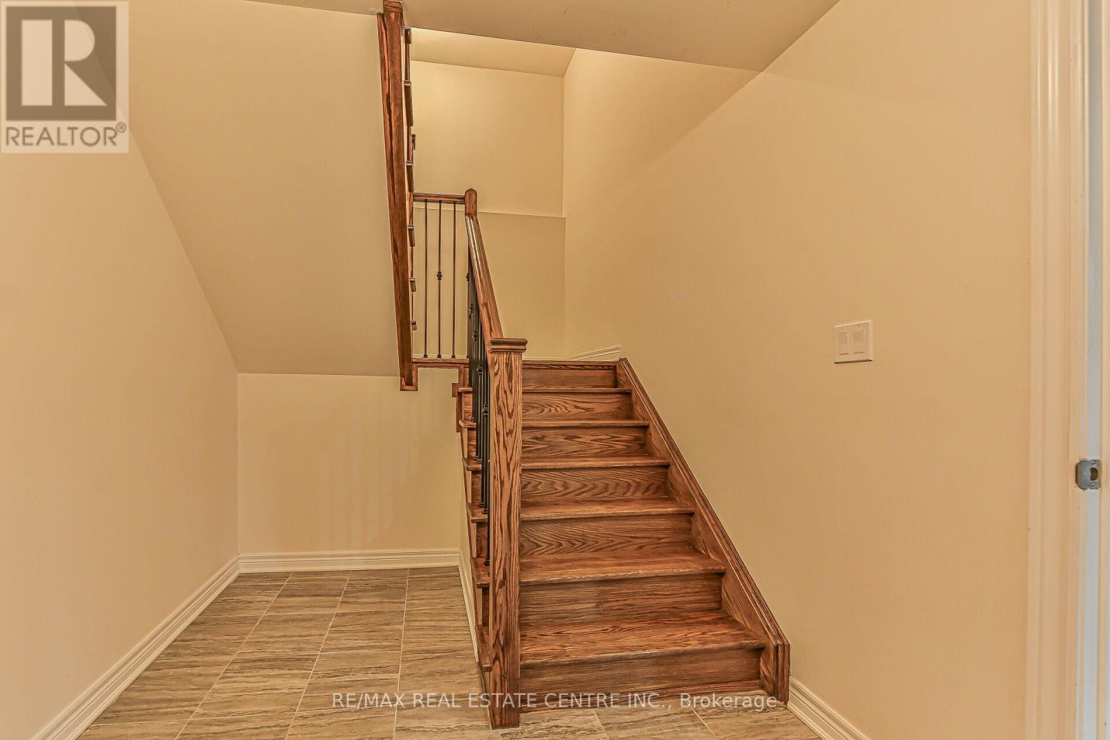 85 Homestead Way, Thorold, Ontario  L2V 0J8 - Photo 43 - X12435609